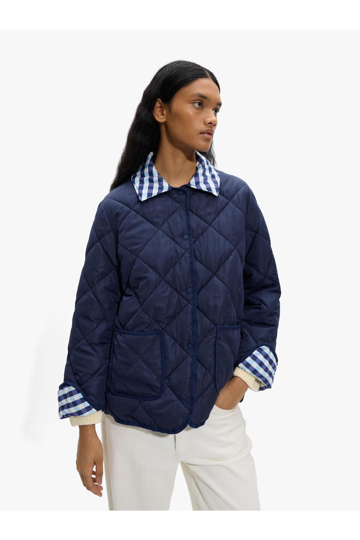 Women's Plaid Collar and Quilted Jacket with Cuffs