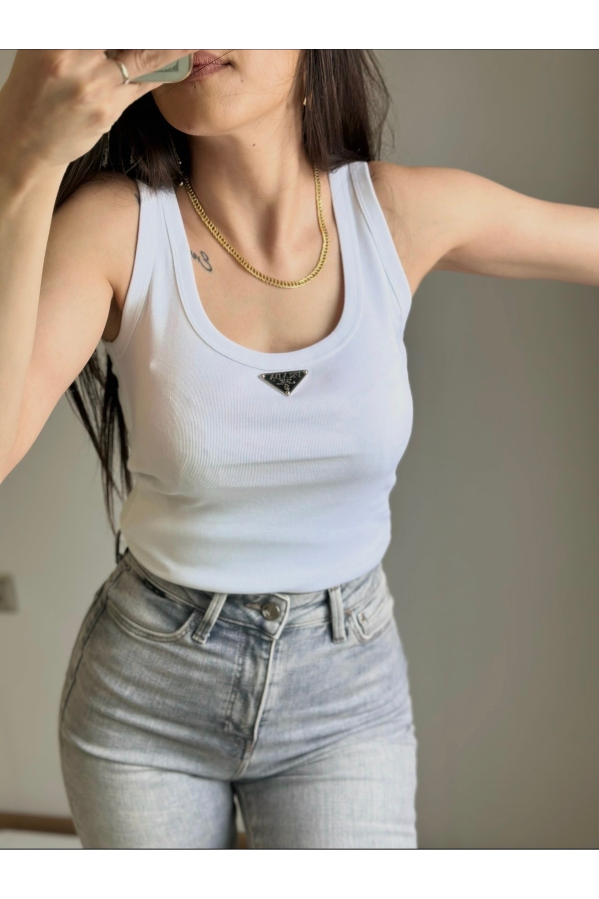 White Tank Tops 👚 40-80% off! | Stylish Basics - 2026 - Page 39