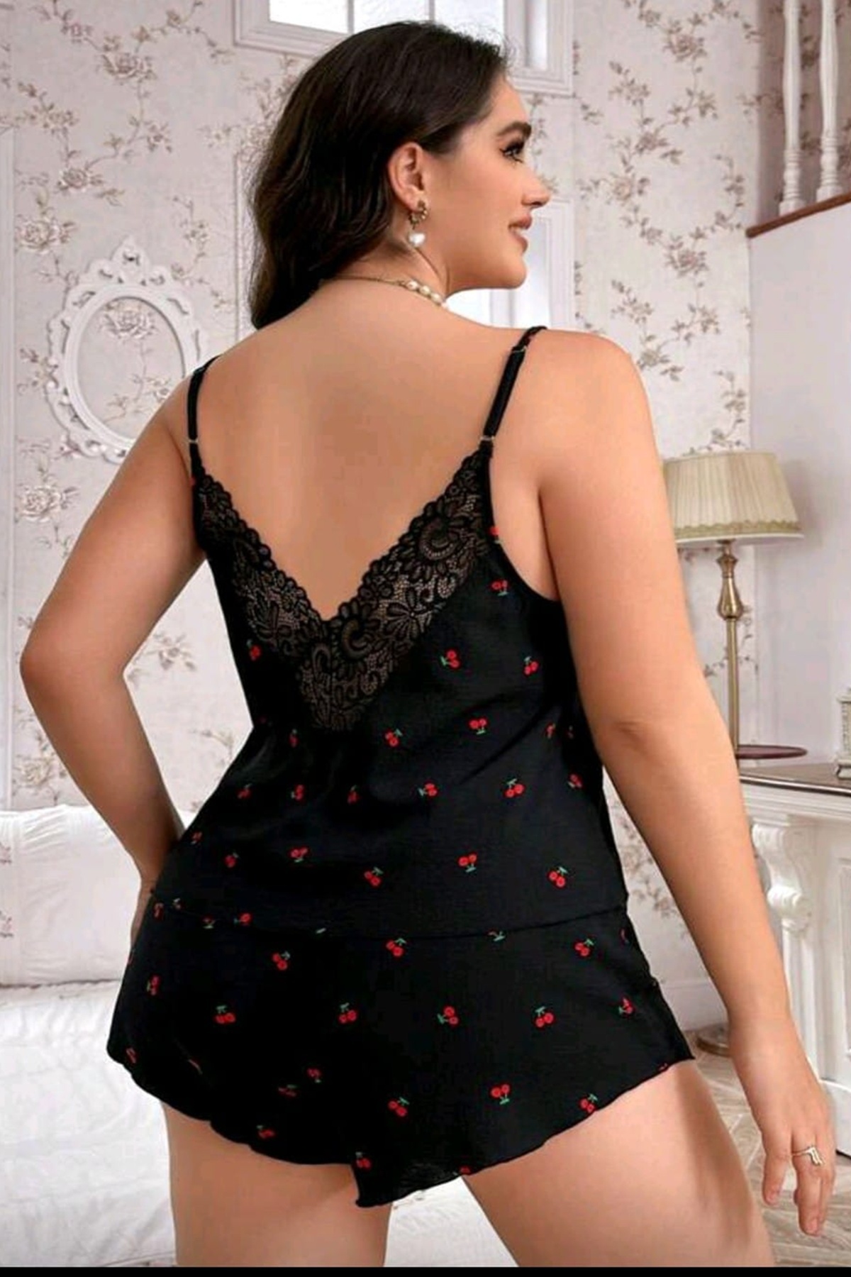 Wesby Sırt Dantelli Büyük Beden Kiraz Desenli Pijama Takım