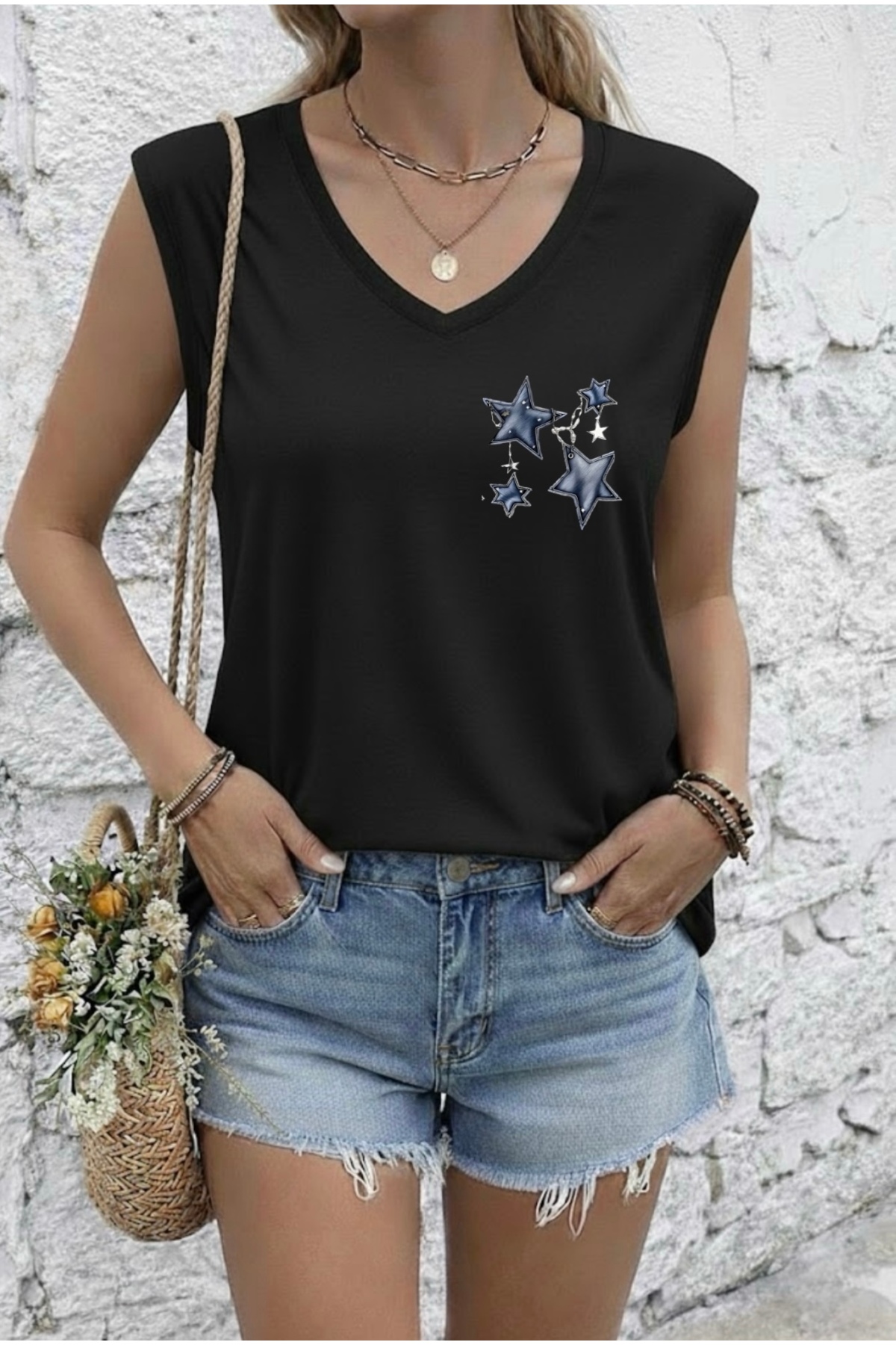 FUFLUNS MİNİ ZİNCİRLİ YILDIZ BASKILI KADIN OVERSİZE KOLSUZ T-SHIRT