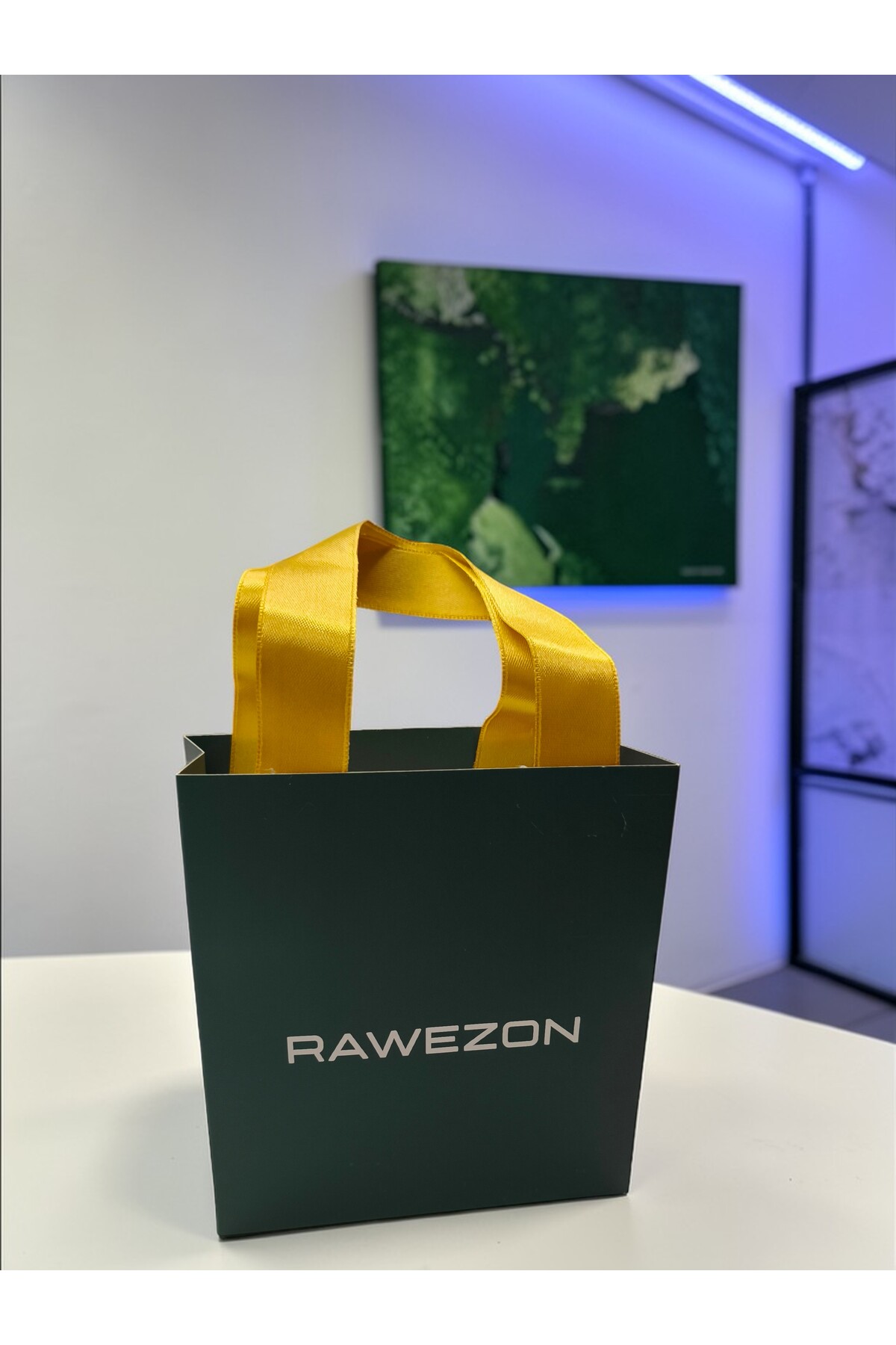 RAWEZON Kutulu Çantalı Set-Prinç Kiraz Kolye ve Küpe Sevgiliye Hediye Arkaşada Eşinize Doğum Günü fotoğrafı 6 (önizleme)