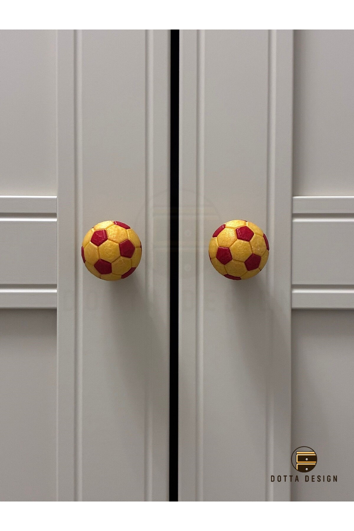 Dotta Design Çocuk Odası Kulpları - Sarı Kırmızı Futbol Topu Kulp (Tekli) fotoğrafı 2 (önizleme)