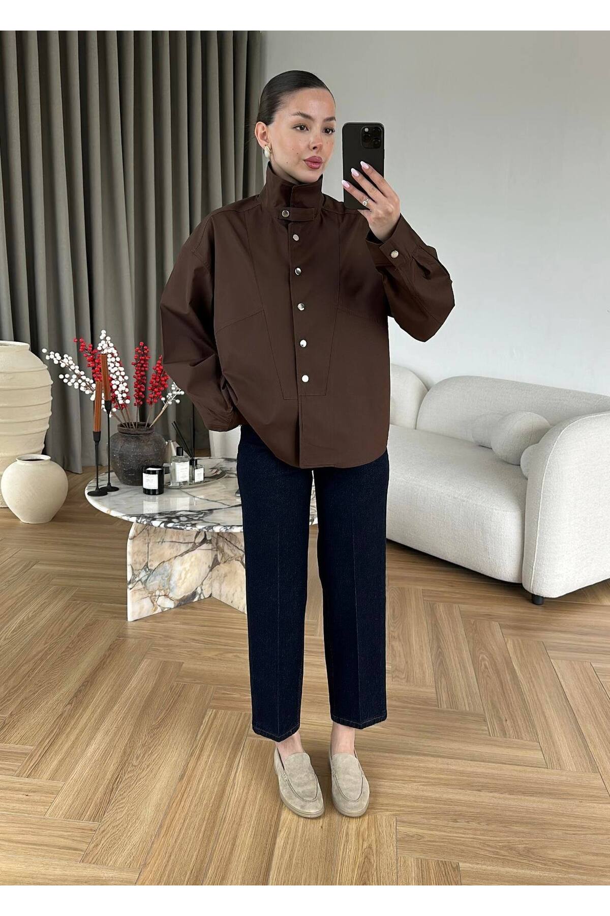 LOKADI  Dik Yaka Metal Düğmeli Oversize Poplin Ceket Gömlek - Görsel 3