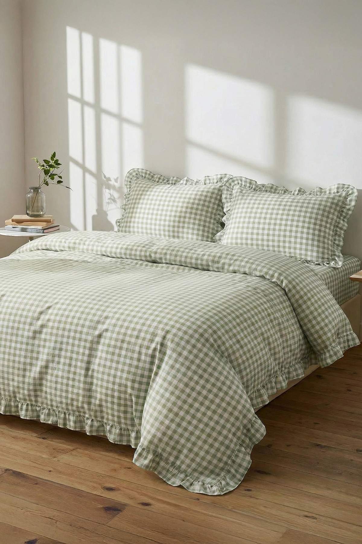Trendyol Home Double Ruffled Gingham Patterned Duvet Cover Set Without Sheets Tphss26Ckn00004
