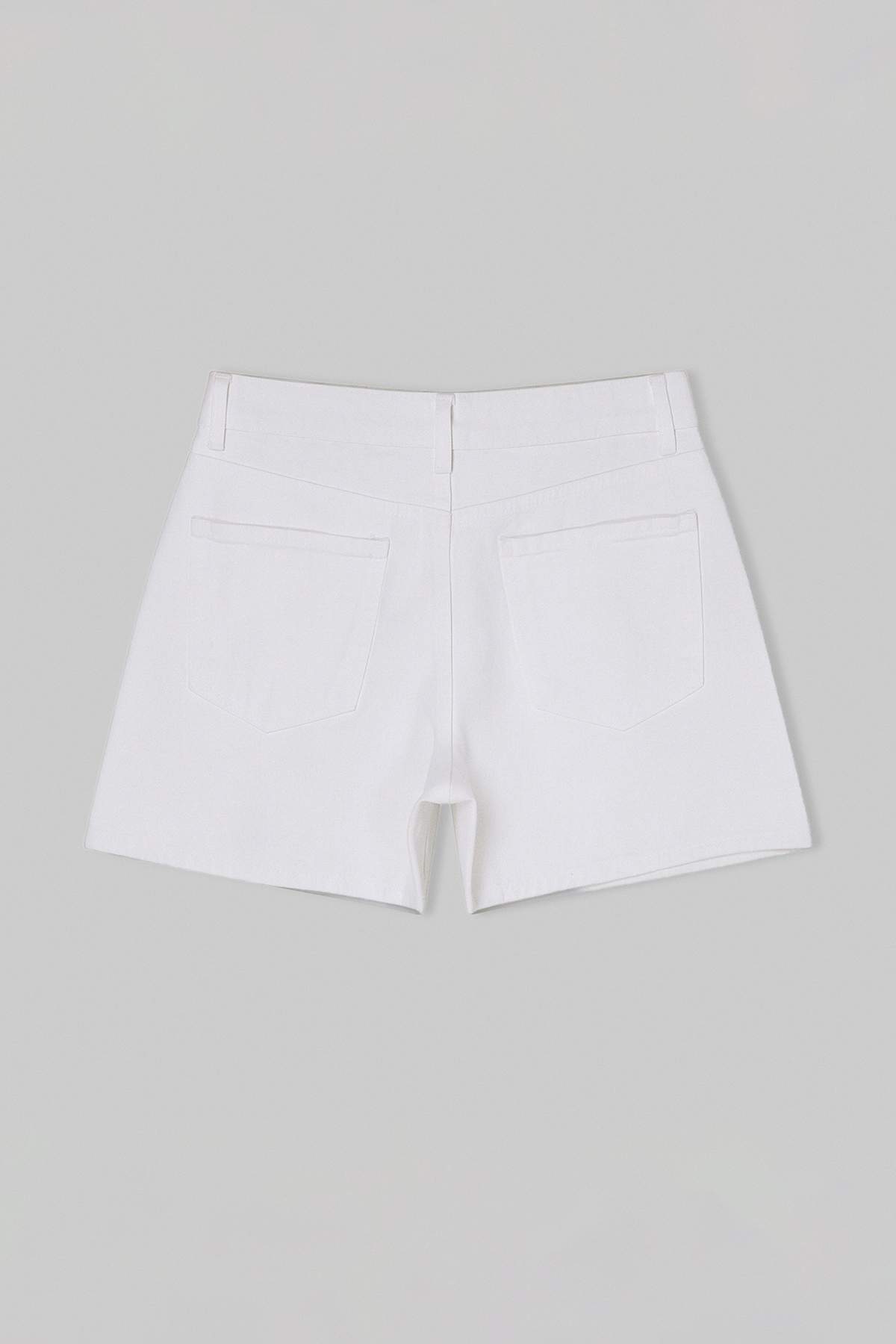 Trendyolmilla  Beyaz City Boy %100 Pamuk Yüksek Bel Denim Şort TWOSS26SR00170 - Görsel 6