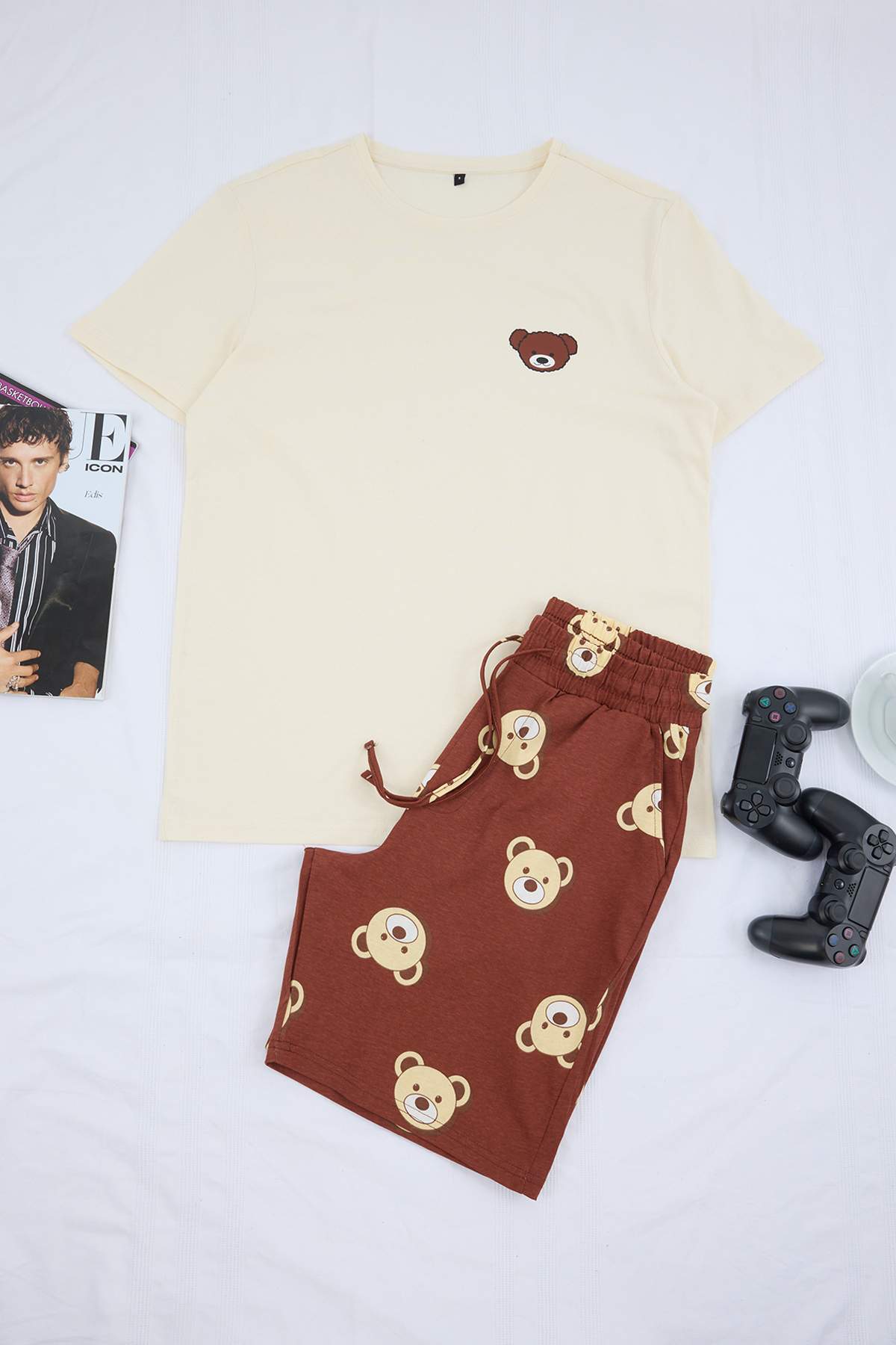 Trendyolmilla Man Kahverengi Couple/Çift Regular Ayıcık Desenli %100 Pamuk Şortlu Erkek Pijama Takımı TMNSS24PT00049