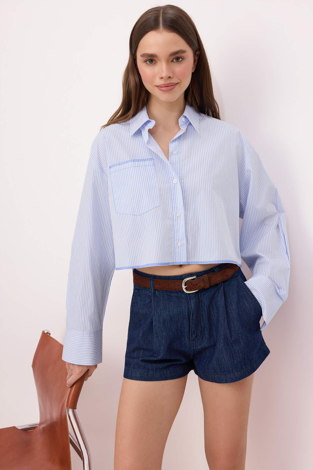 Trendyolmilla  Koyu Mavi MİNİ Boy Yüksek Bel Denim Şort TWOSS26SR00199