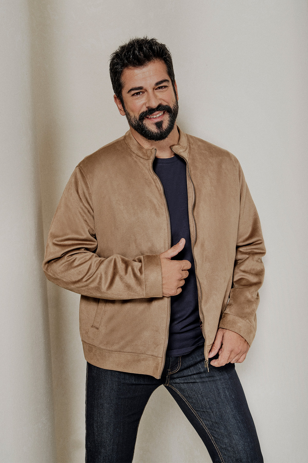 AC&Co / Altınyıldız Classics  Erkek Bej Standart Fit Normal Kesim Dik Yaka Süet Ceket Mont - Görsel 2