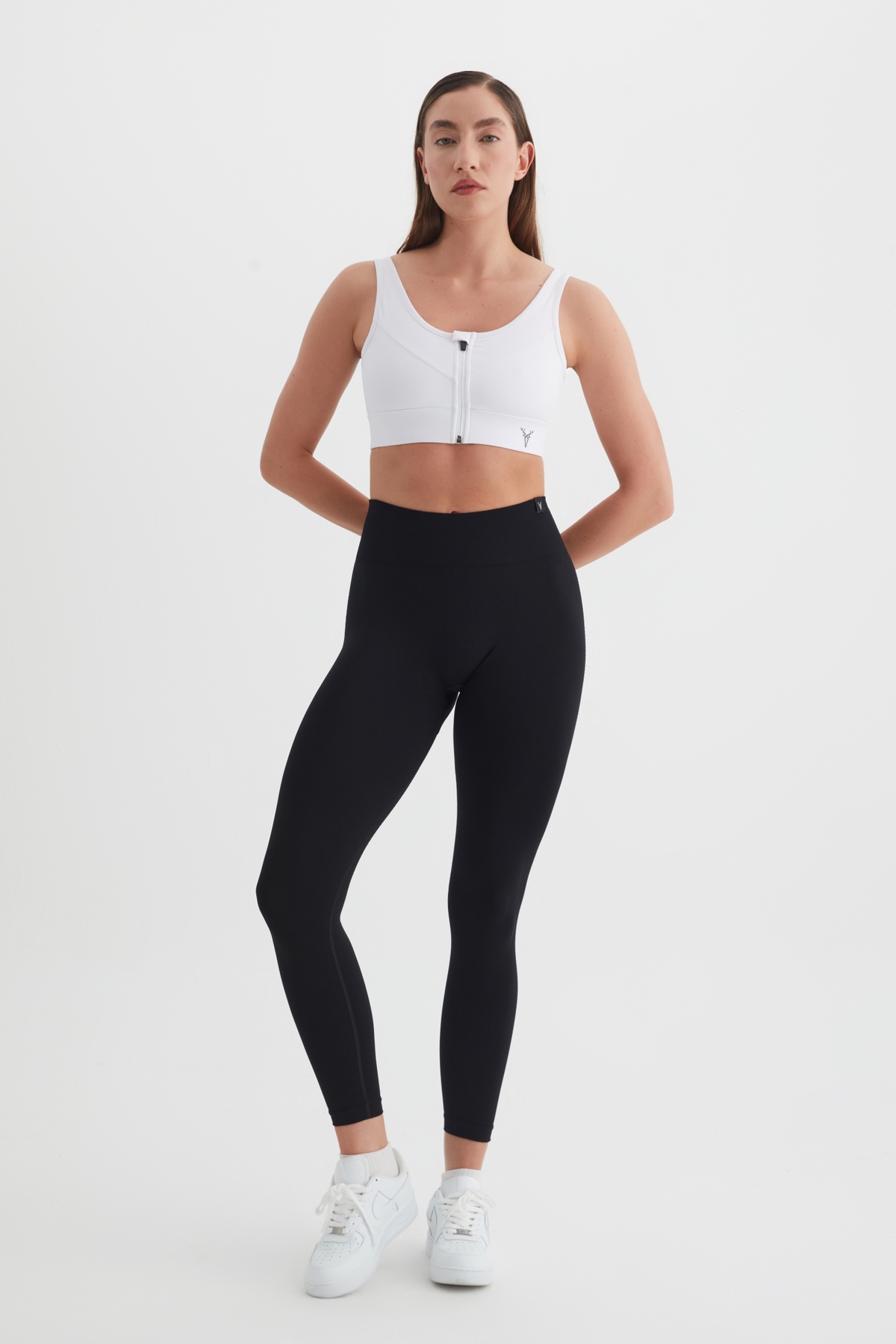 cervus Spor Büstiyer Fermuar Detaylı Crop Top Beyaz görsel 2