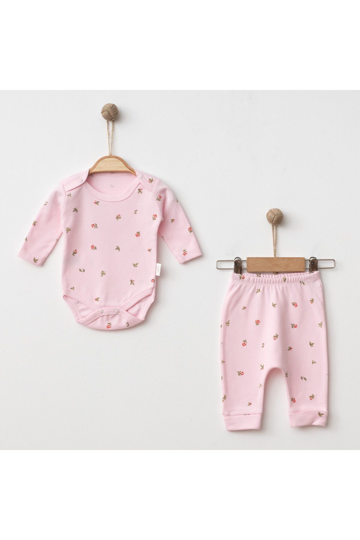 VERONA TARZ Kız Bebek Mevsimlik 2li Takım Alt Üst Çıtçıtlı Body Yenidoğan Kıyafeti Günlük fotoğrafı 2 (önizleme)