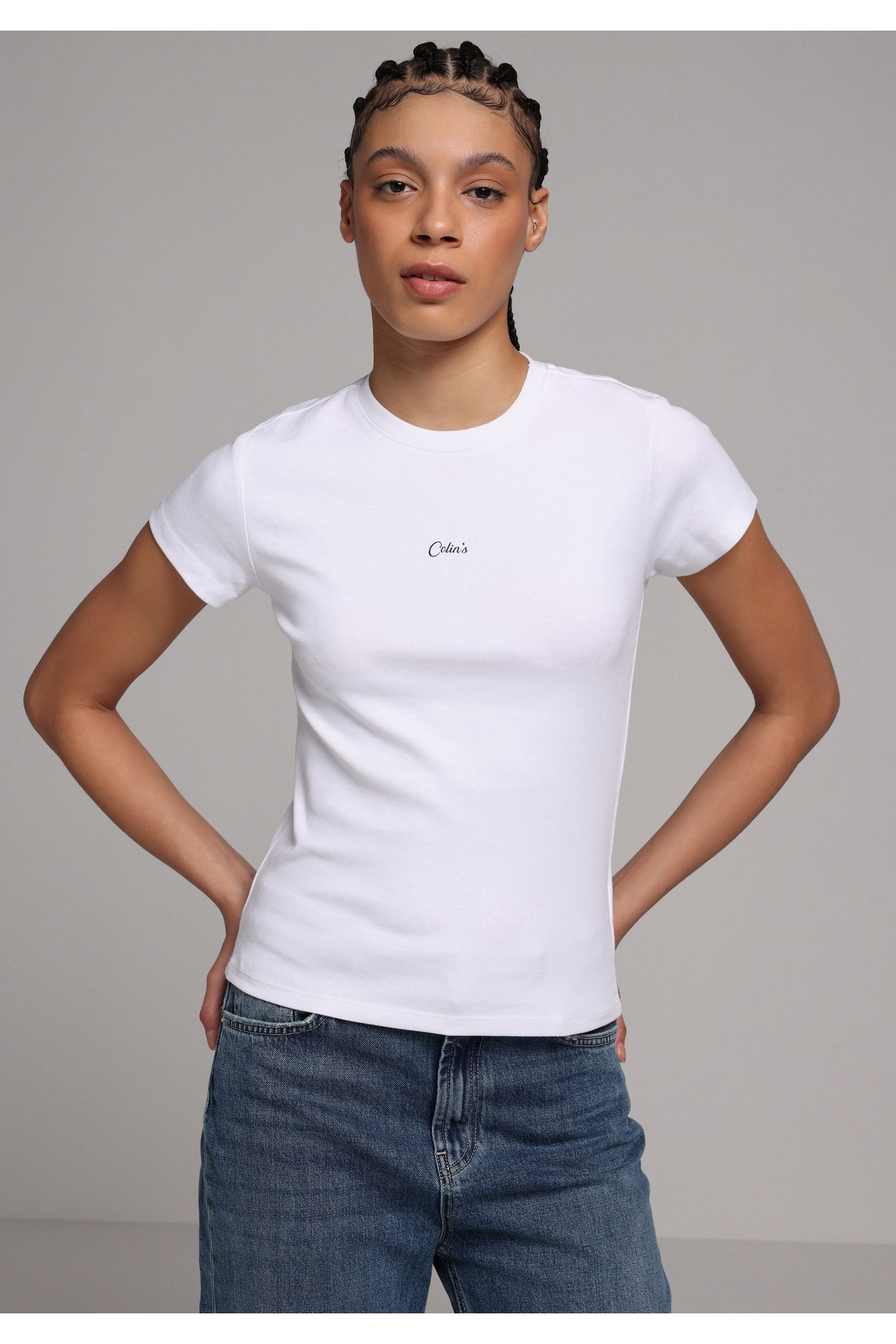Colin’s  Slim Fit Yuvarlak Yaka Baskılı Kadın Beyaz Kısa Kol Tişört