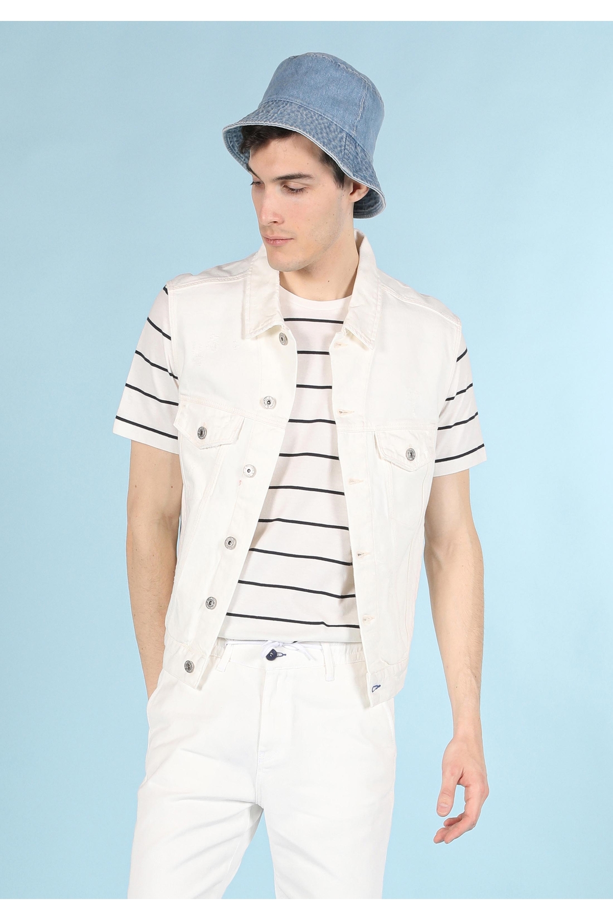 Colin's Slim Fit Dar Kesim Düğme Detaylı Beyaz Jean Erkek Yelek Cl1059516 görsel 3