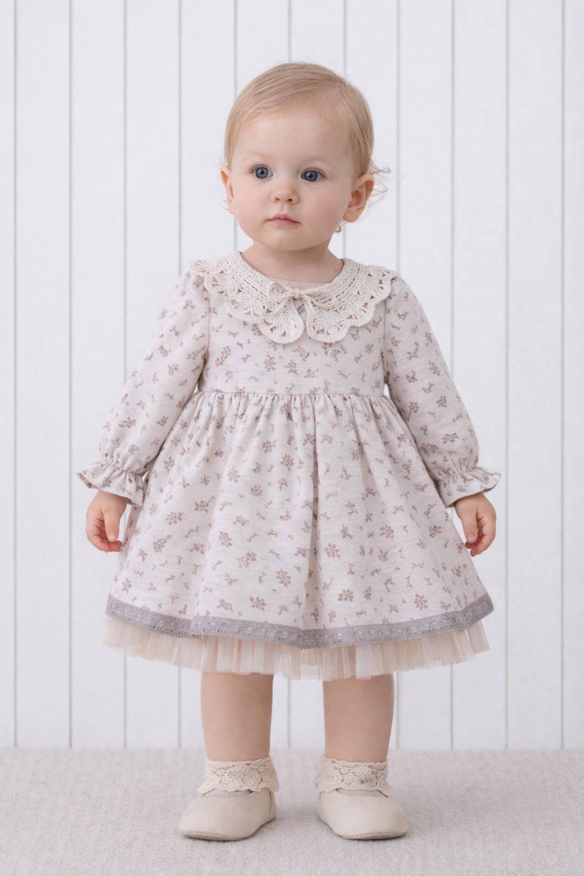 DIDuStore Dantel Yaka ve Tül Etek Detaylı Nostaljik Kız Bebek Elbisesi fotoğrafı 3 (önizleme)