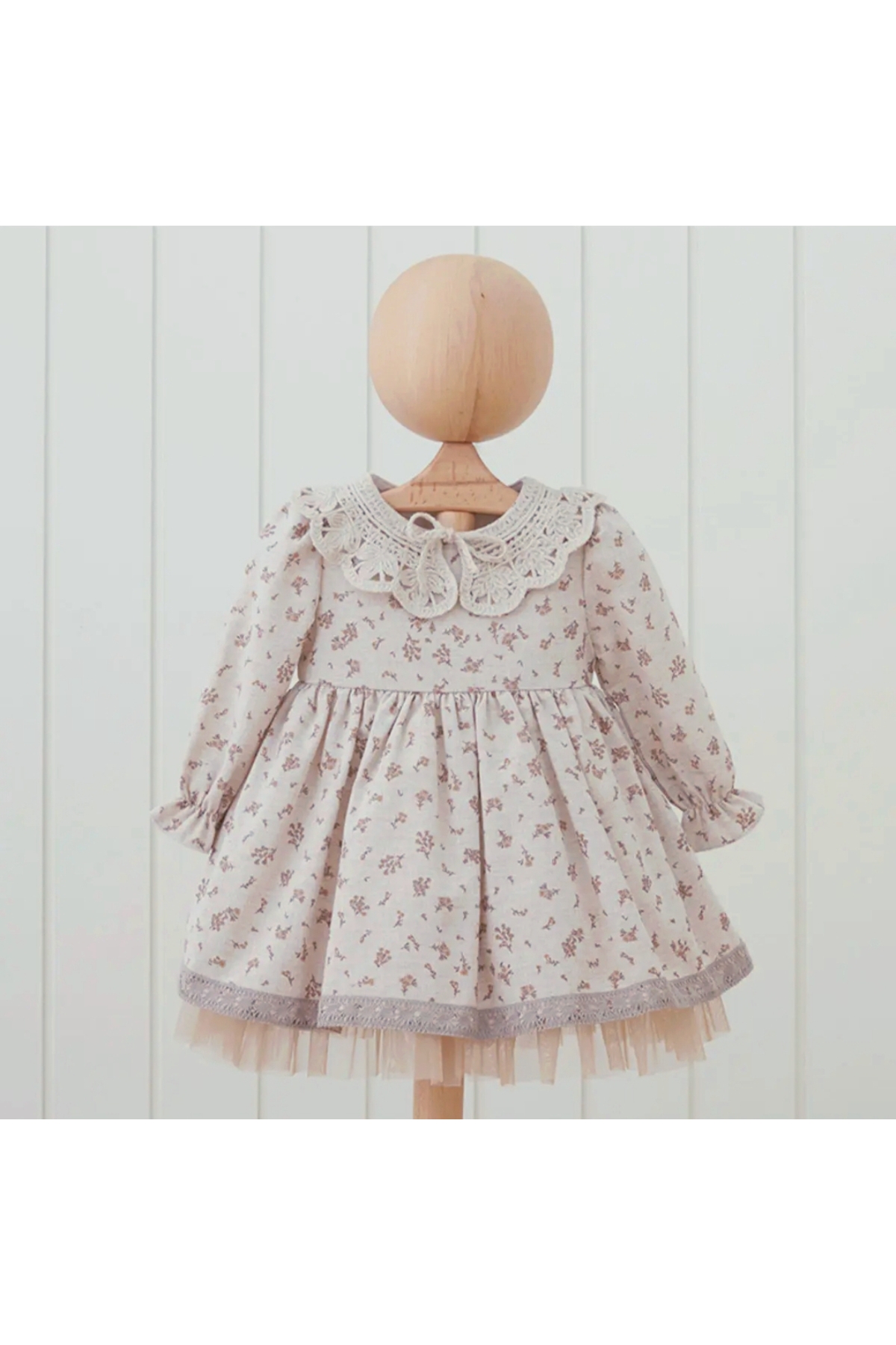 DIDuStore Dantel Yaka ve Tül Etek Detaylı Nostaljik Kız Bebek Elbisesi fotoğrafı 2 (önizleme)