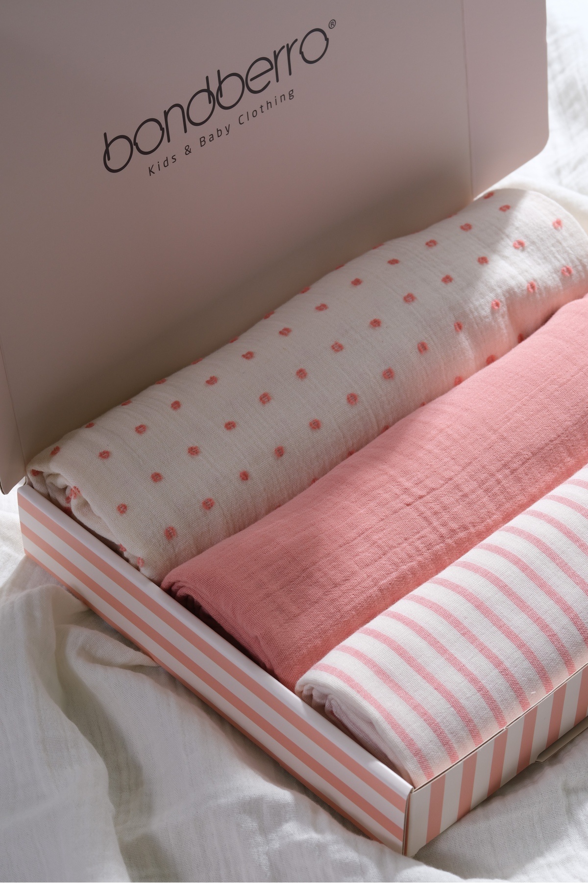Bondberro Özel Kutulu 3 Adet 2 Katlı Müslin Örtü & Battaniye %100 Pamuklu Xl Boy 100 X 85 Cm ( Mercan ) fotoğrafı 2 (önizleme)