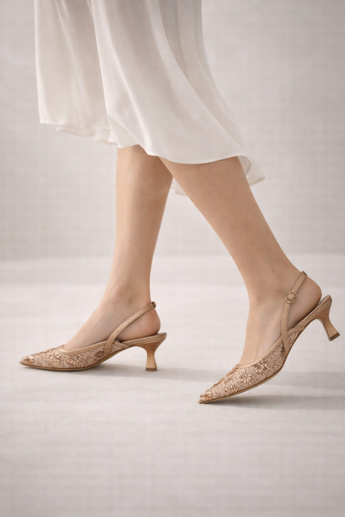 Best Cover ROSABELLA Kadın Bakır Pul Boncuk İşlemeli Tül Detaylı İnce Topuklu Slingback Abiye Ayakkabı görsel 3