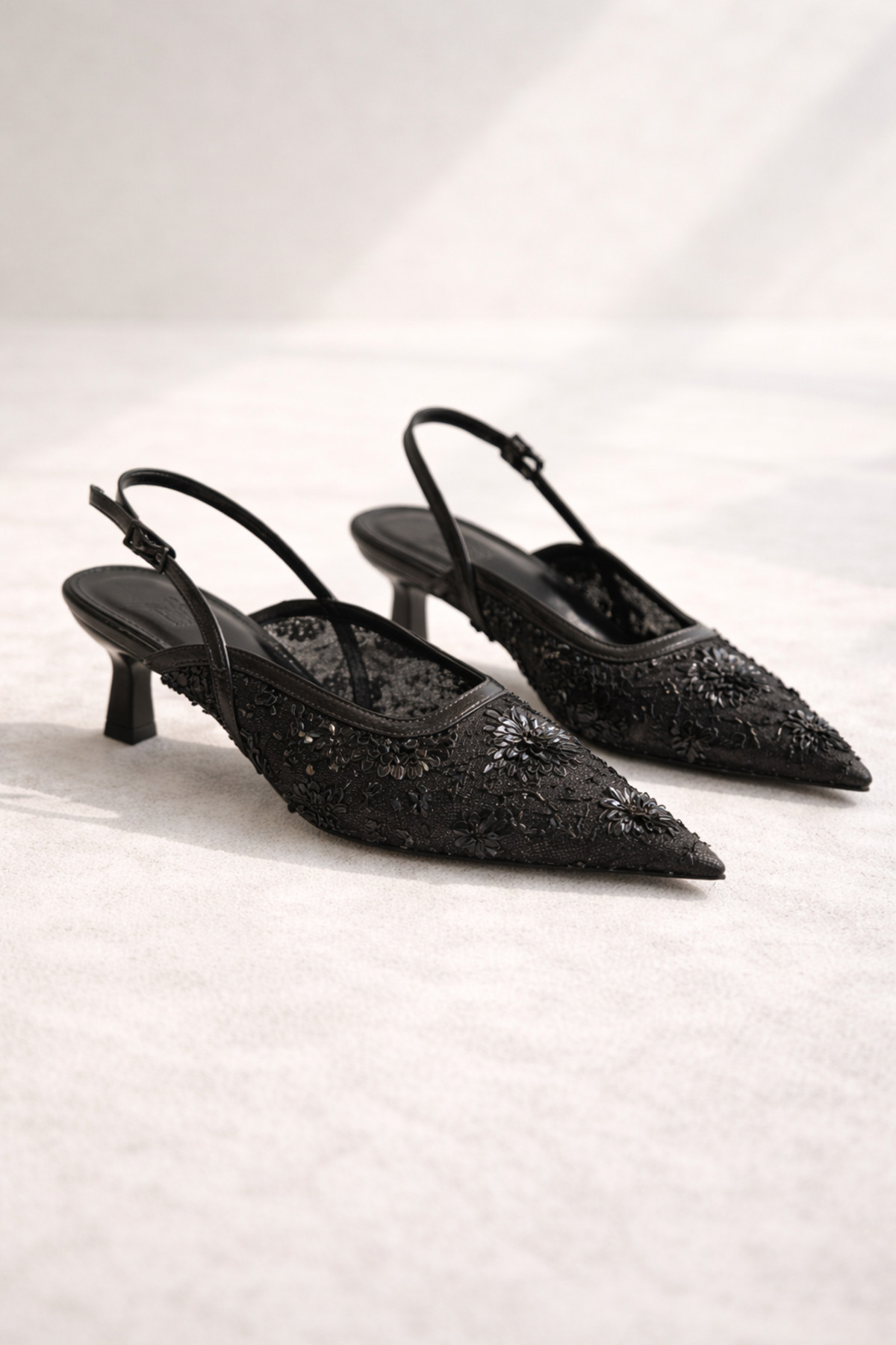 Best Cover ROSABELLA Kadın Siyah Pul Boncuk İşlemeli Tül Detaylı İnce Topuklu Slingback Abiye Ayakkabı