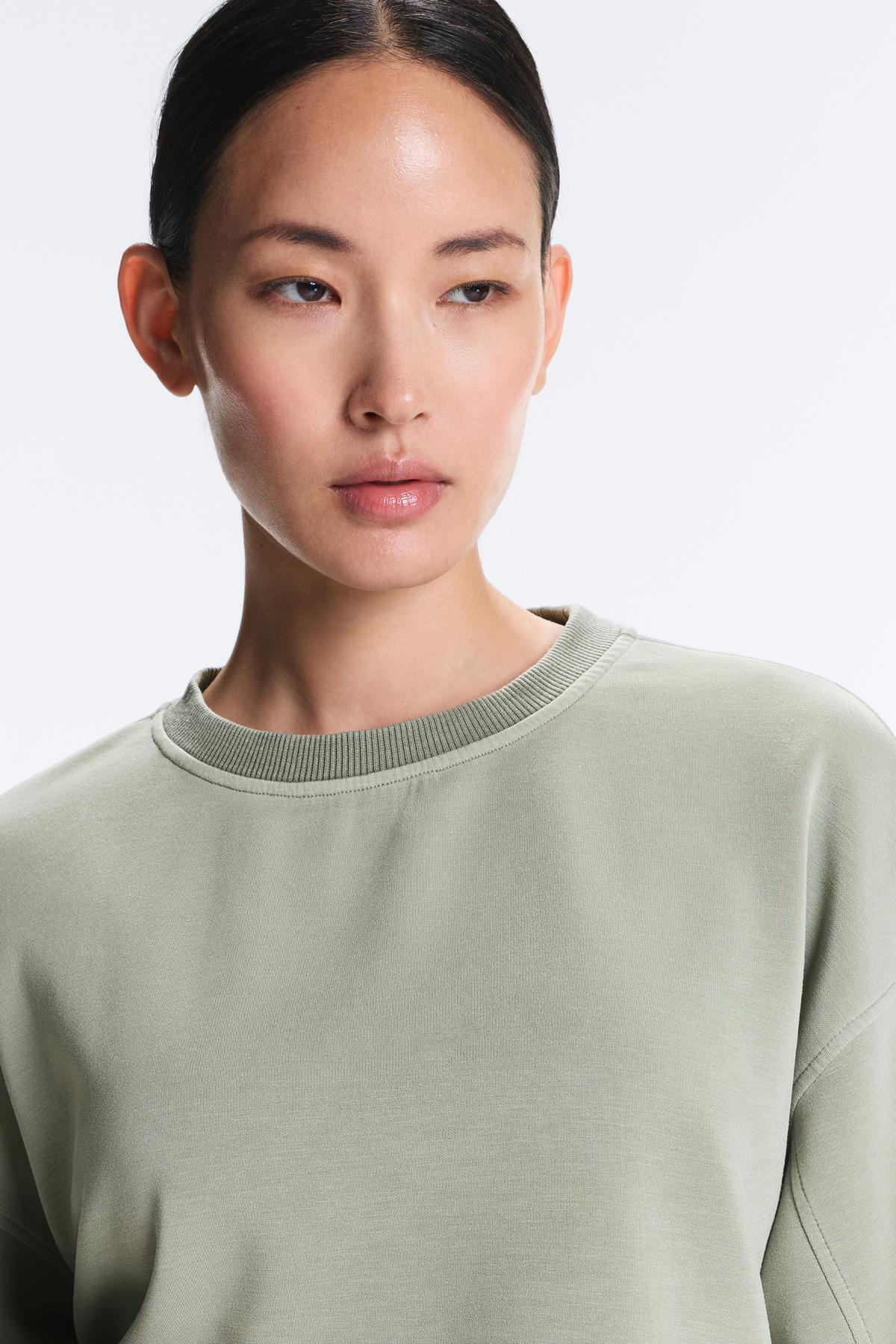 Oysho  Modal ve yumuşak tuşeli bisiklet yaka sweatshirt - Görsel 3