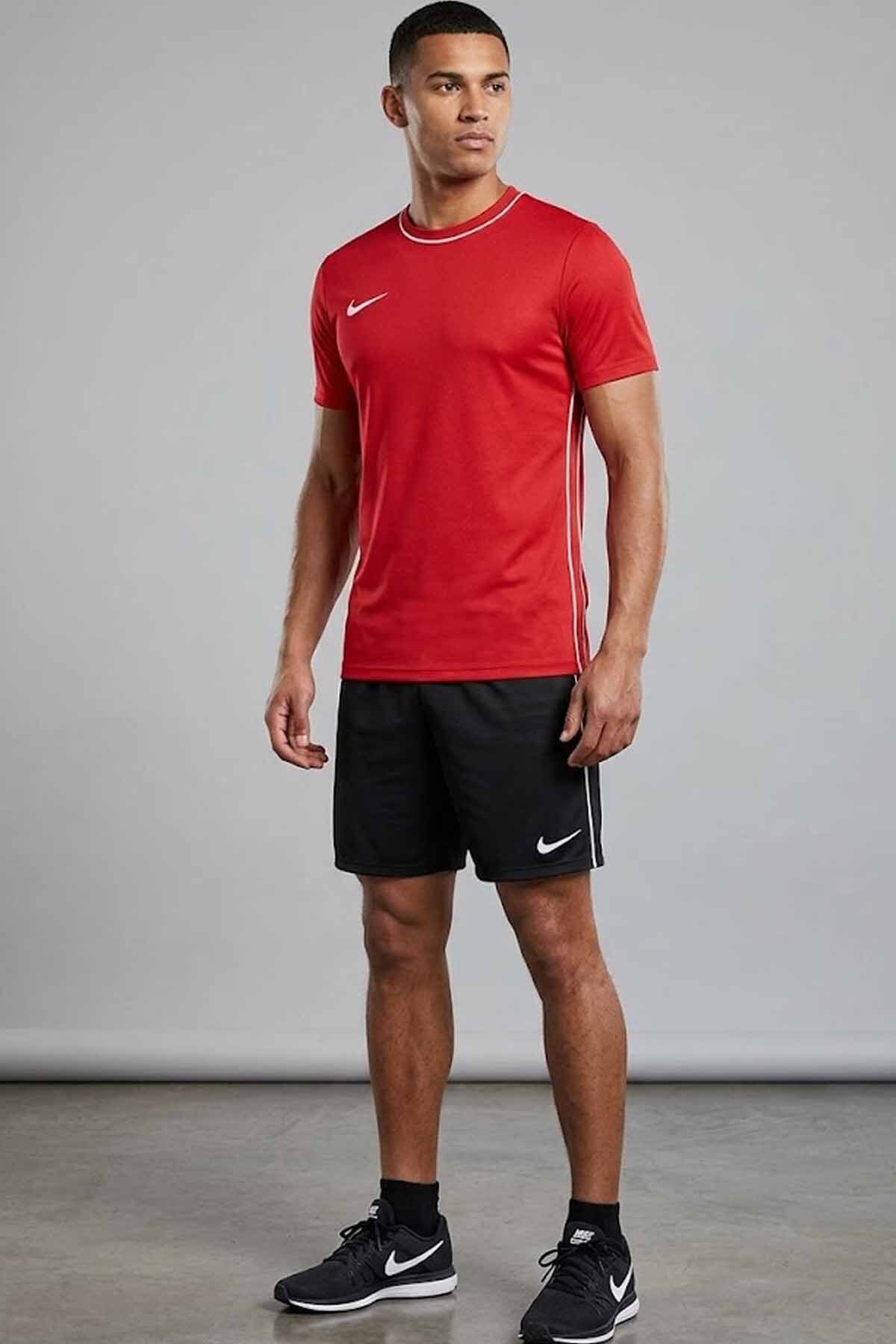 تیشرتمردانهNikeقرمز