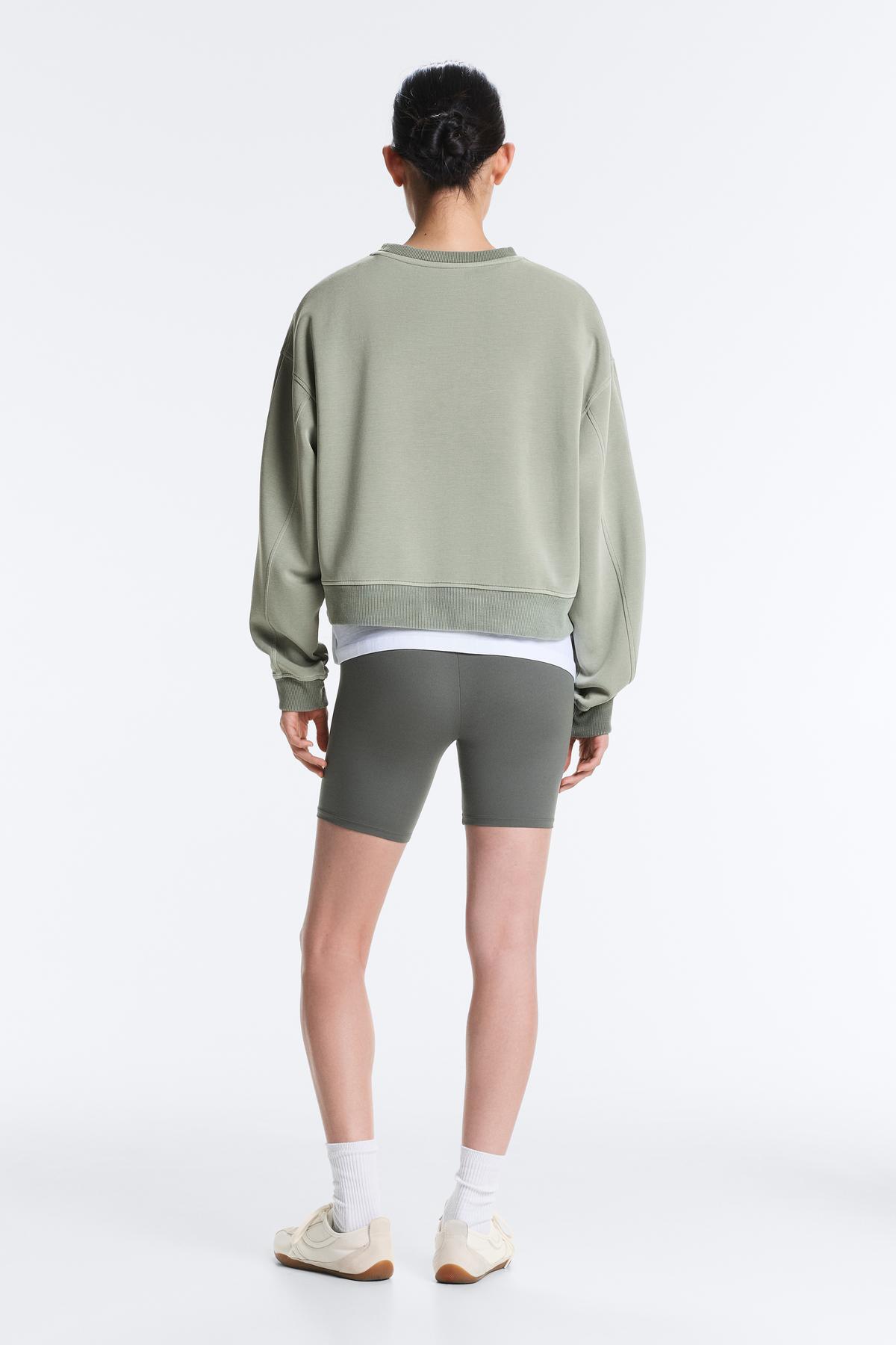 Oysho  Modal ve yumuşak tuşeli bisiklet yaka sweatshirt - Görsel 5