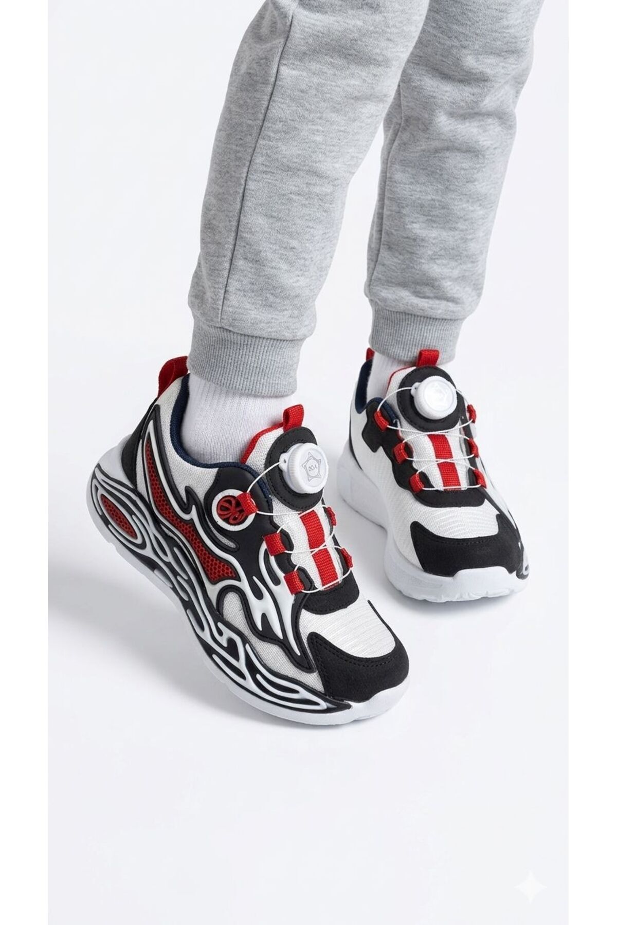 PREMİUM SMART LACE-UP KID SPORTS SHOES EASY WEAR OUT GUARANTEED