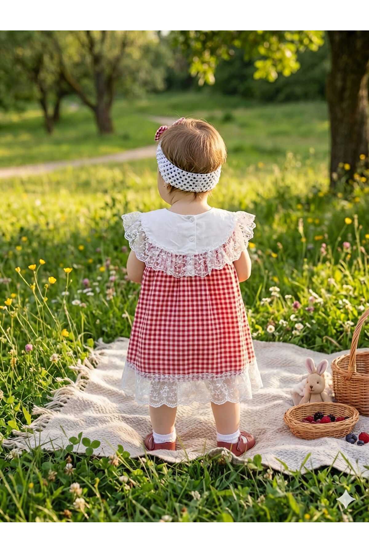 Vişne Bebe Kız Çocuk Pötikare Dantelli Bandanalı Kloş Elbise fotoğrafı 2 (önizleme)