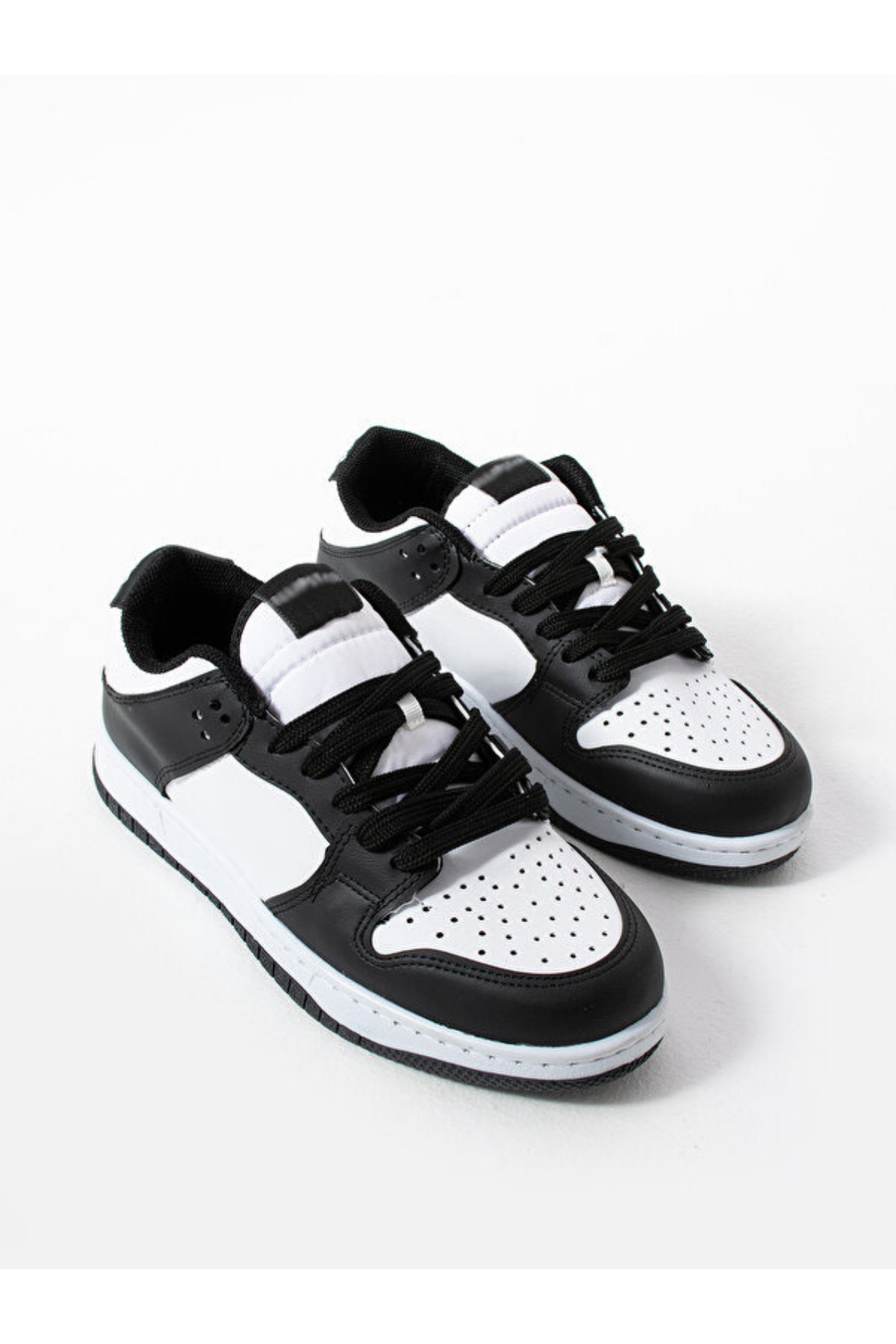 Liarca Sandrush Low Top Dayanıklı Rahat Unisex Günlük Sneaker Ayakkabı, Siyah Beyaz görsel 3