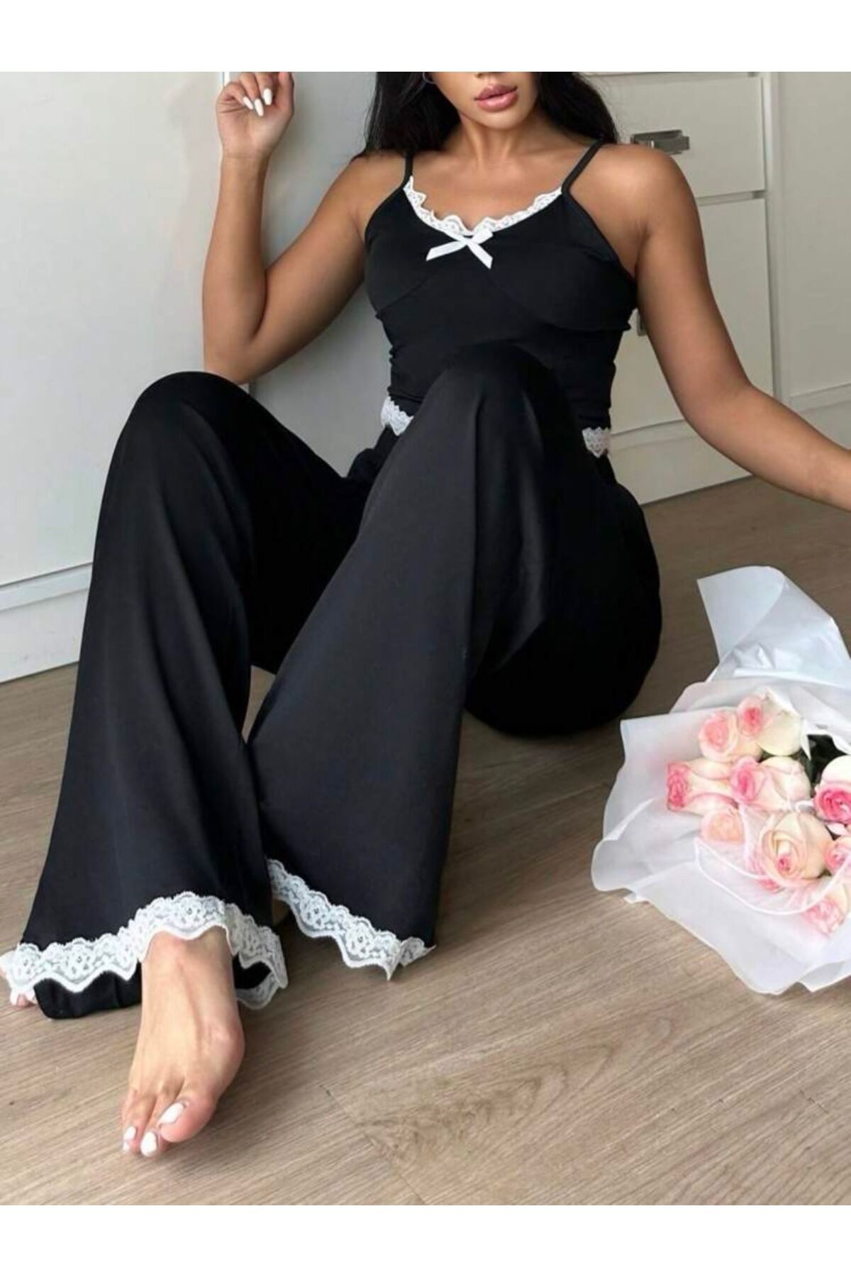 NUBARRON Kadın Siyah Dantel Kenarlı Yumuşak Dokulu Pijama Takımı görsel 2