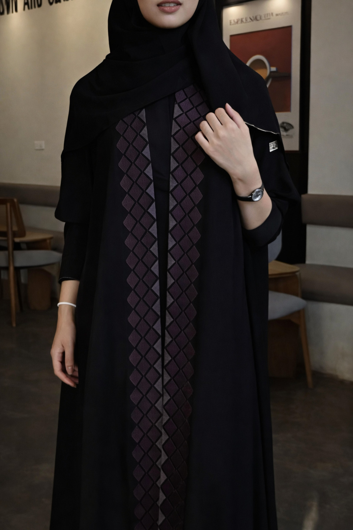 Lamsa عباية هديل بقماش كتان أسود فاحم – عباية ربع كلوش بتدخيلة جاكار بطقطق مخ...