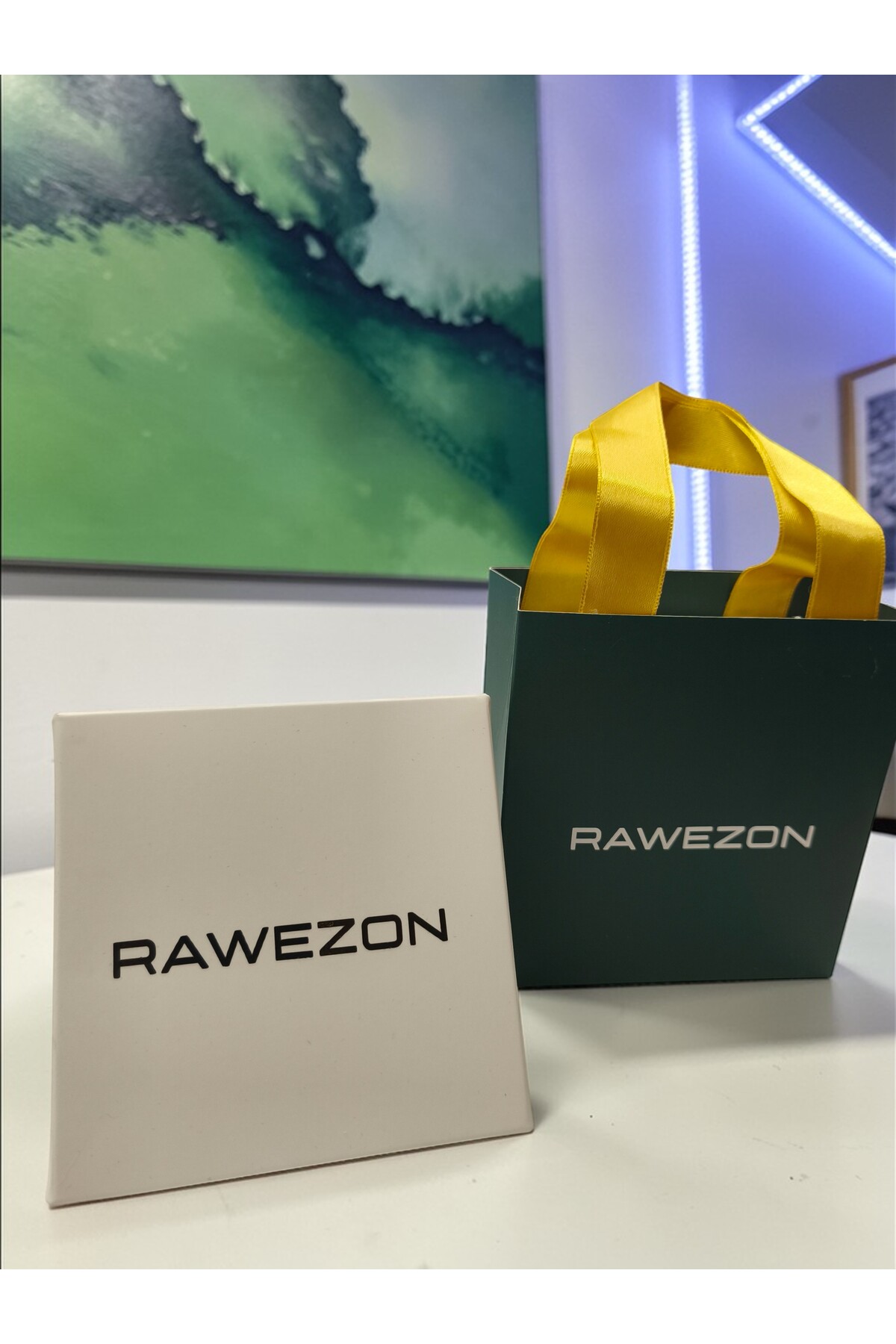 RAWEZON Kutulu Çantalı Set-Prinç Kiraz Kolye ve Küpe Sevgiliye Hediye Arkaşada Eşinize Doğum Günü fotoğrafı 5 (önizleme)