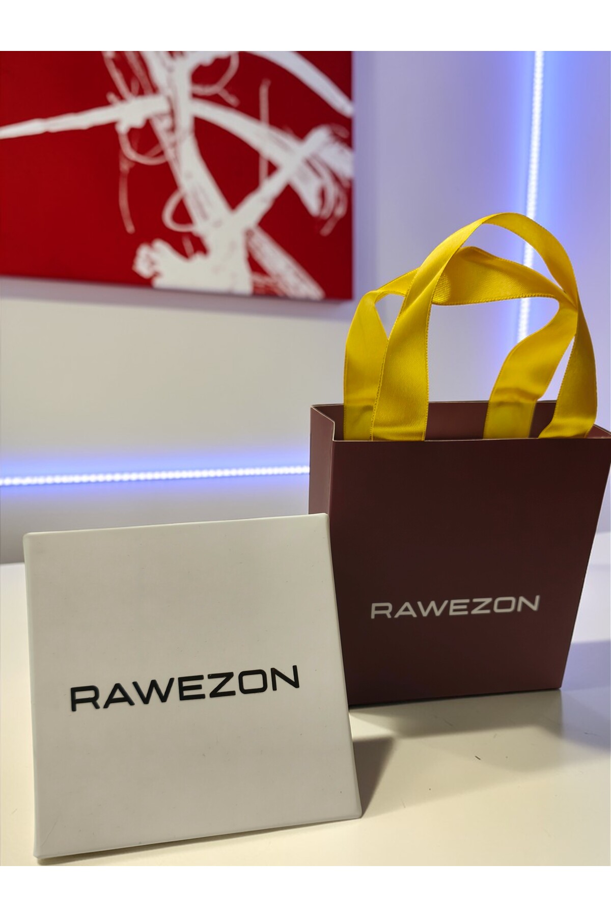 RAWEZON Kutulu Çantalı Karpuz Set-Pirinç Kolye ve Küpe Sevgiliye Hediye Arkadaşa Eşinize Doğum Günü fotoğrafı 4 (önizleme)