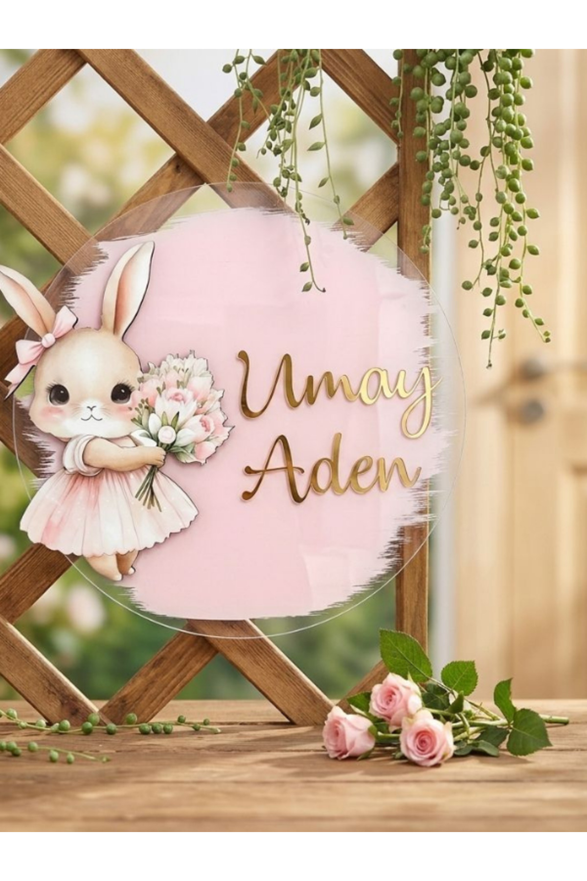 Tavşanlı ve Çiçekli Şeffaf Pleksi İsimlik - Modern Bebek Odası Dekoratif Duvar Panosu