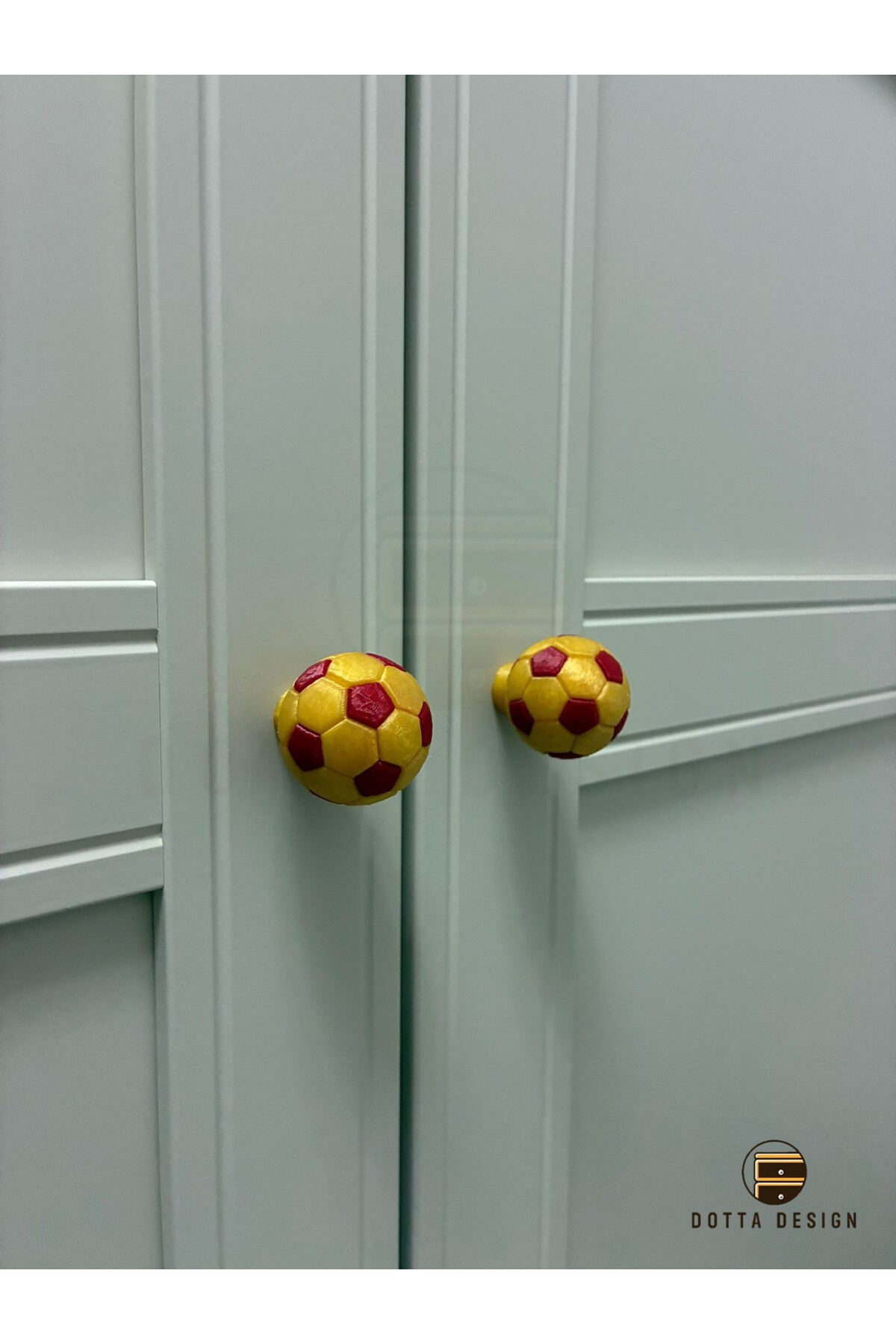 Dotta Design Çocuk Odası Kulpları - Sarı Kırmızı Futbol Topu Kulp (Tekli) fotoğrafı 3 (önizleme)