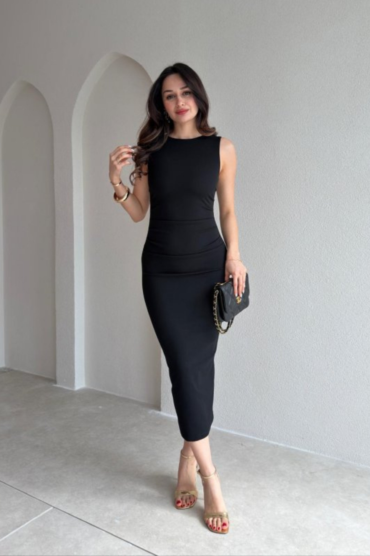 MOZENA Zero Sleeve Draped Midi Crepe Dress with Slit at the Back
