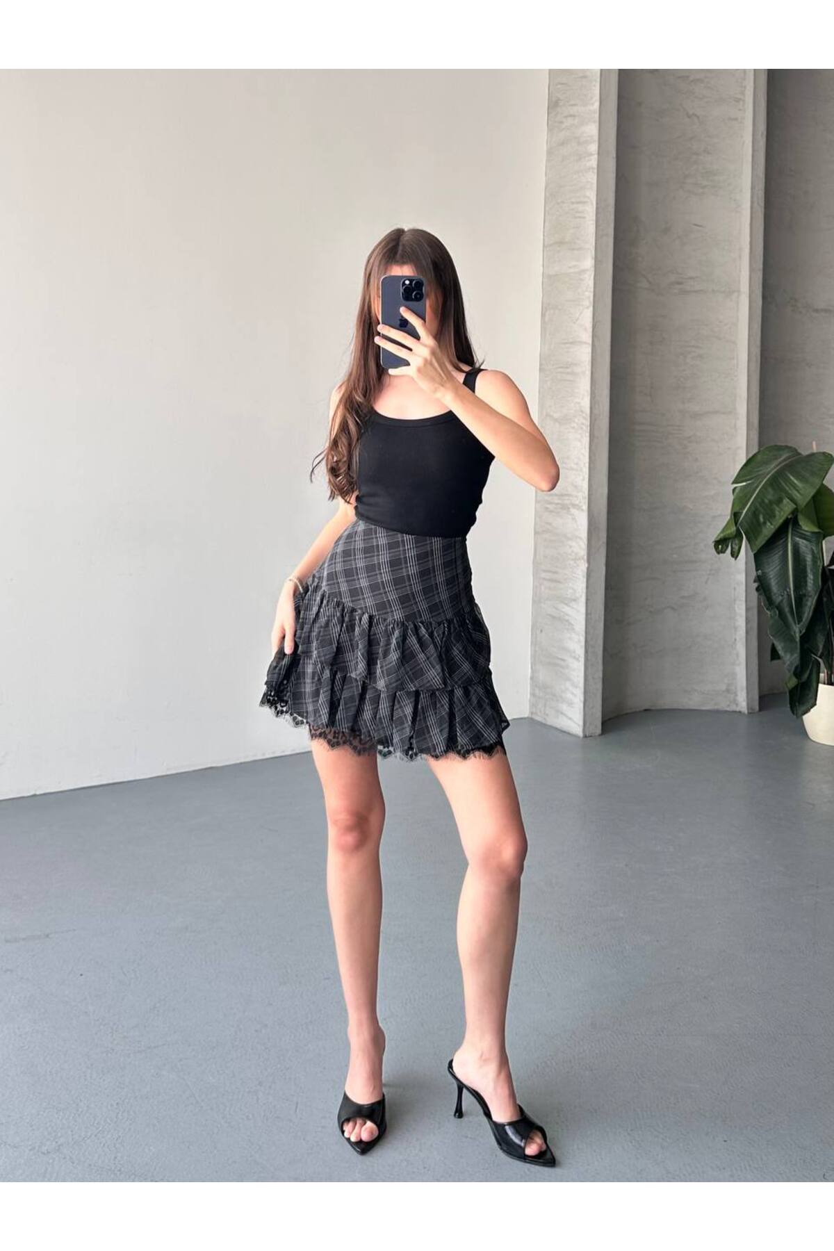İLKCET MODA Pitikare Siyah Desenli Şifon Katlı Kadın Mini Etek görsel 5