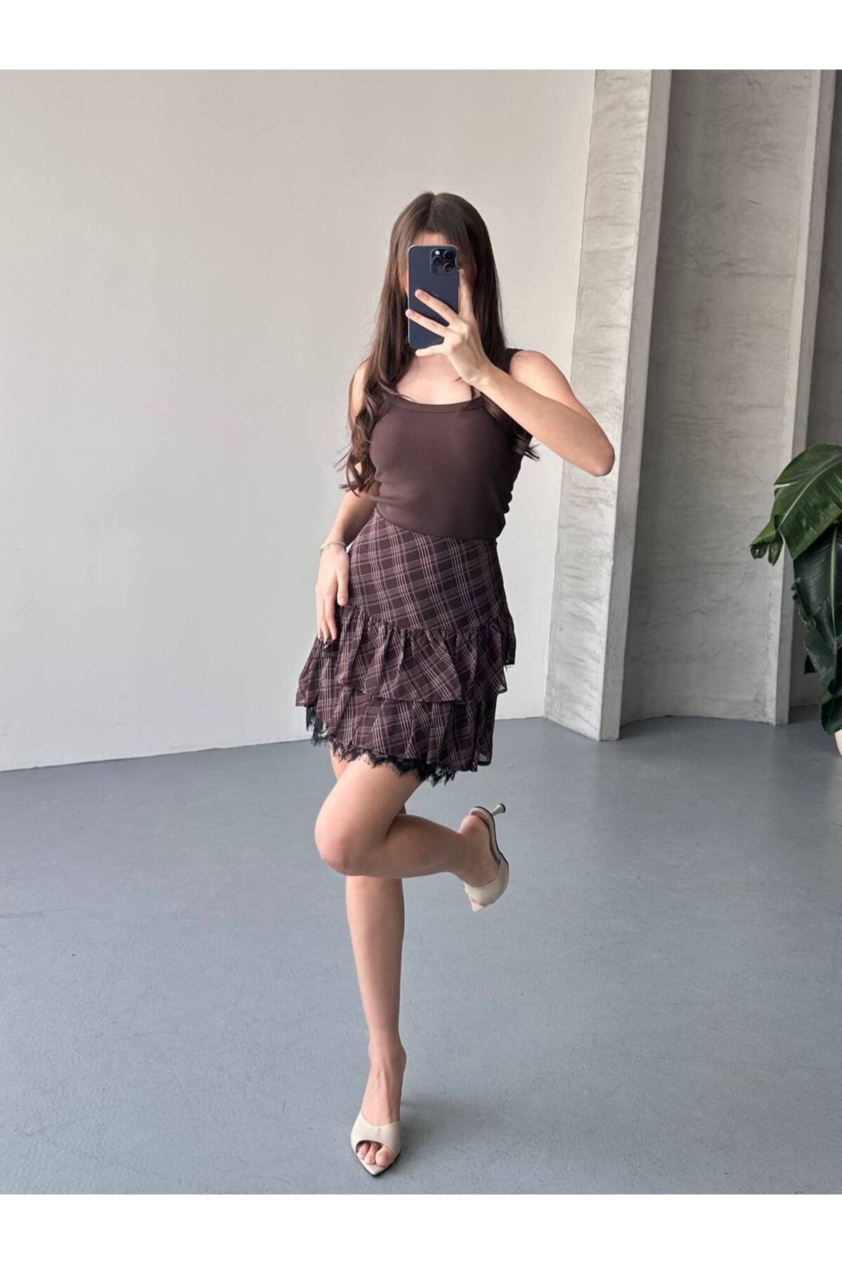 İLKCET MODA Pitikare Kahve Desenli Şifon Katlı Kadın Mini Etek görsel 2