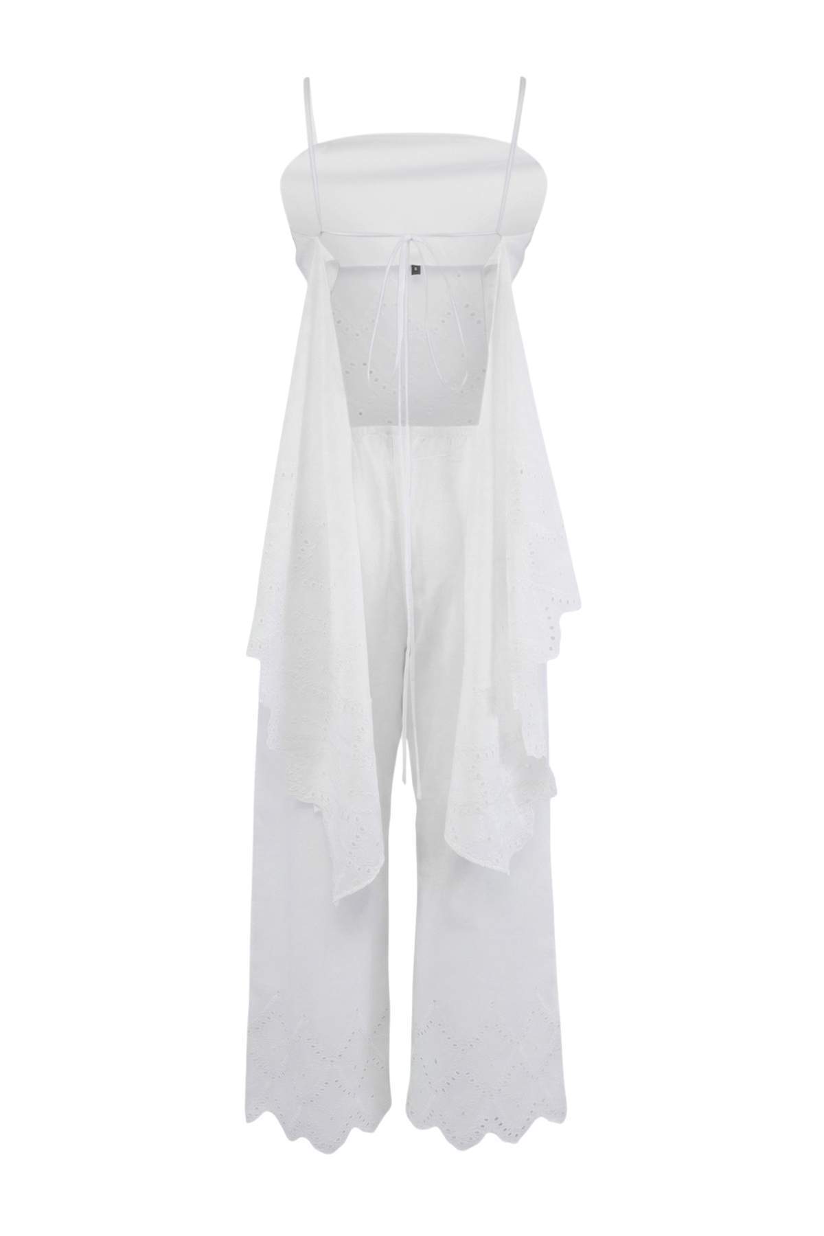 Trendyolmilla  Beyaz Dokuma Brodeli Plaj Kapri Pantolon Bluz Takım TBESS26AU00045 - Görsel 2