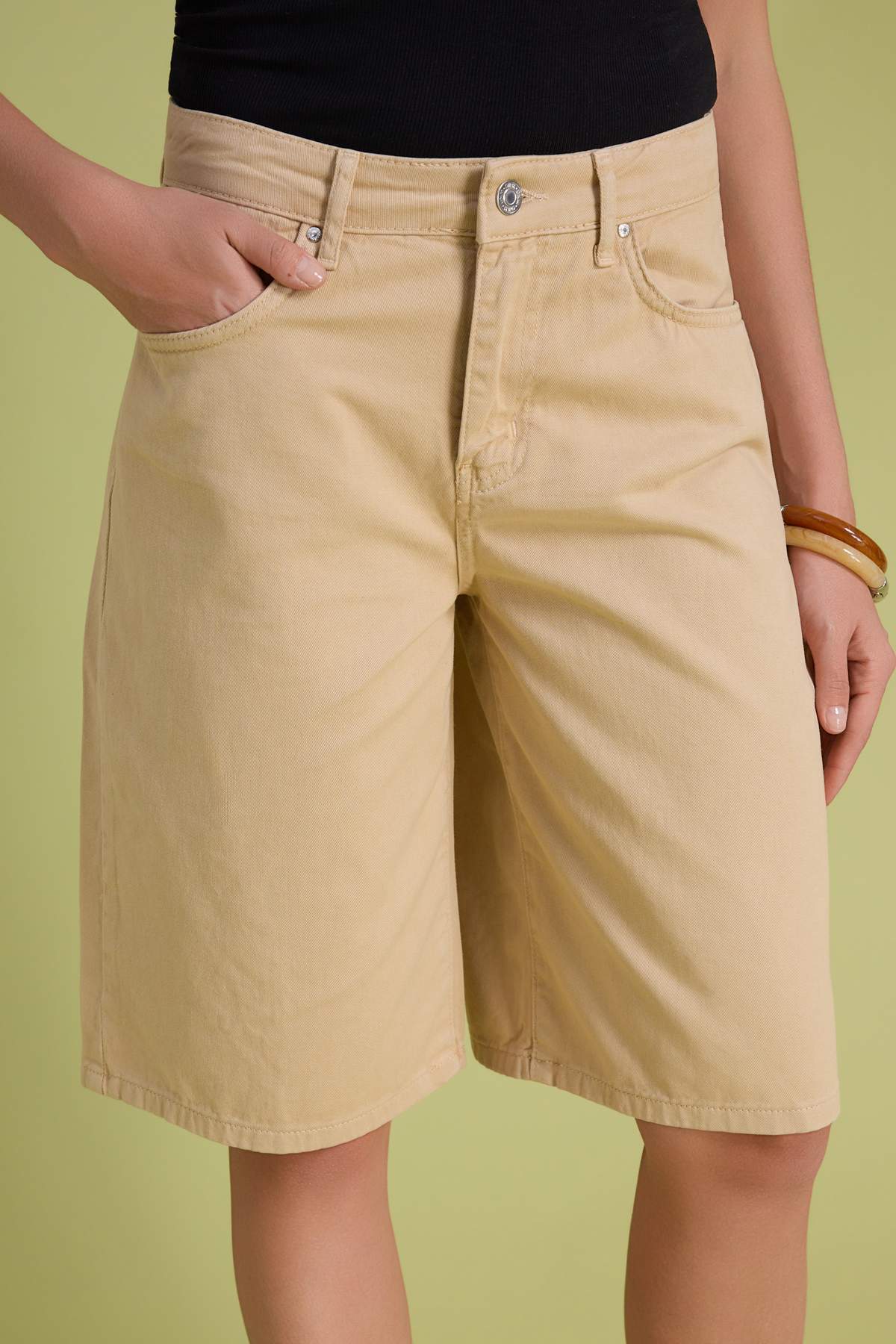 Trendyolmilla  Taş Yüksek Bel Denim Bermuda TWOSS26SR00154 - Görsel 3