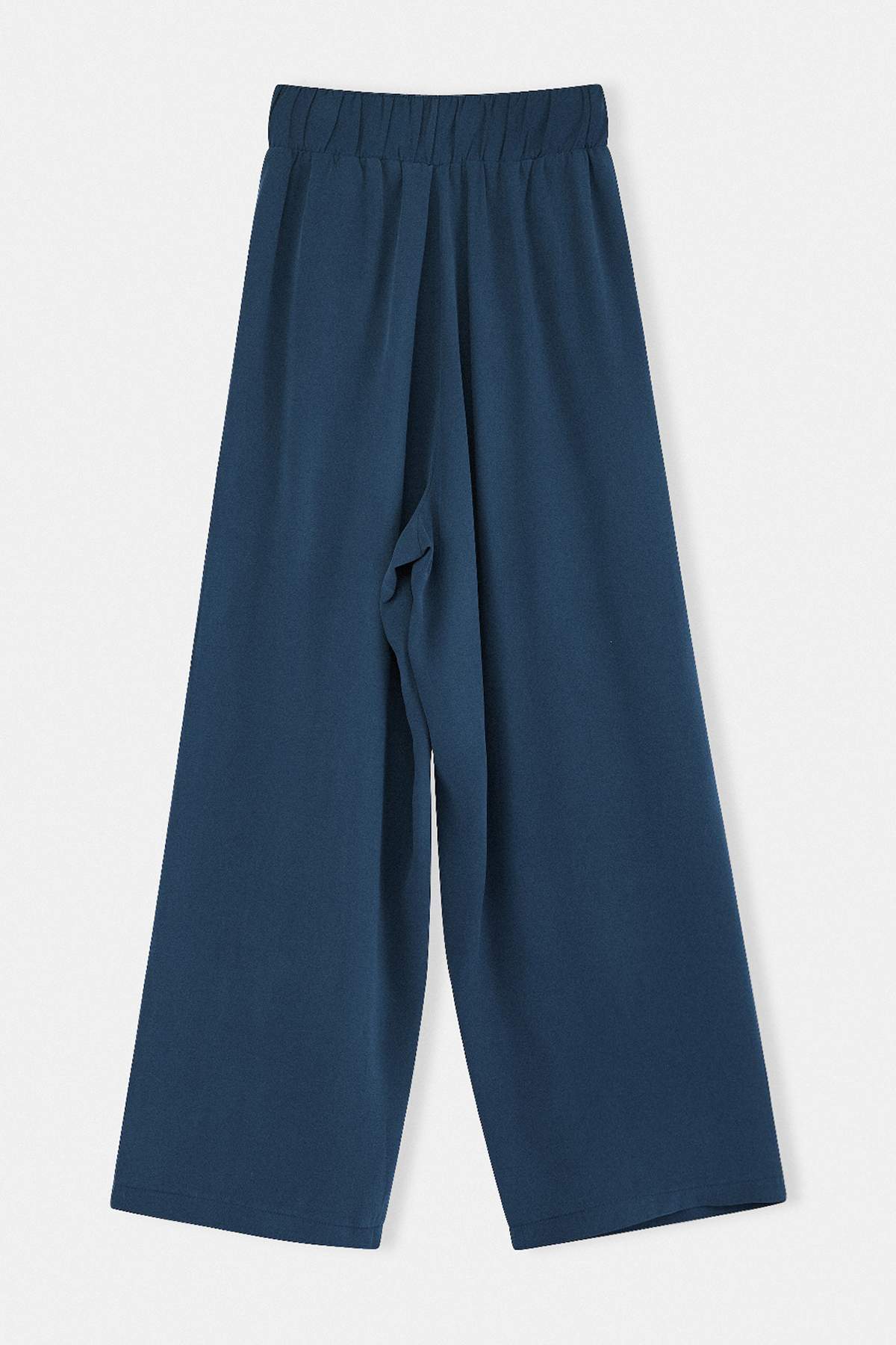 Trendyolmilla  Lacivert Yüksek Bel Rahat Kalıp Beli Pileli Lastikli İpli Modal Yüksek Bel Pantolon TDRSS26PL00015 - Görsel 2