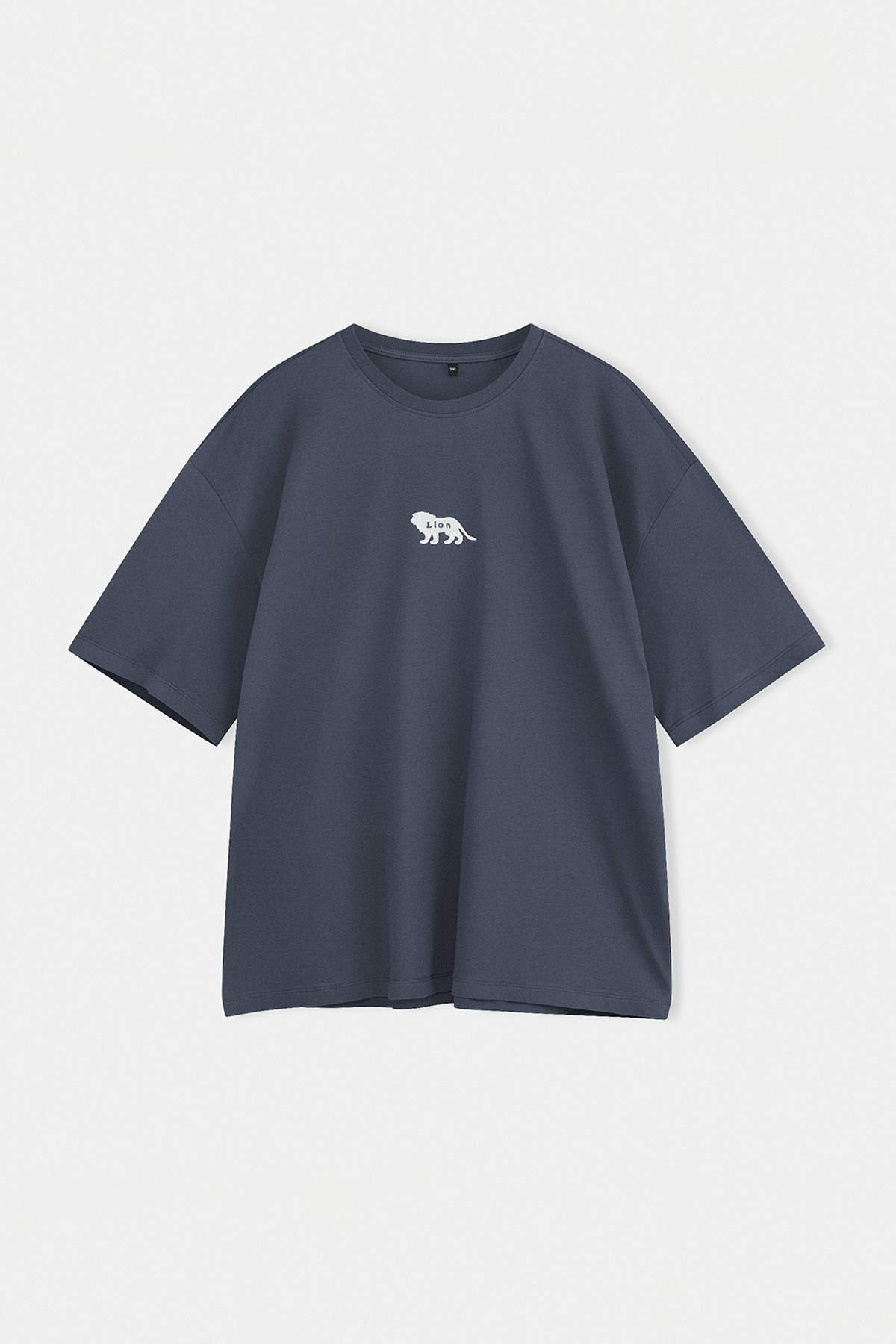 Trendyolmilla Man Büyük Beden Antrasit Oversize Hayvan Baskı ve Nakışlı %100 Pamuklu T-Shirt TMNSS24BF00018