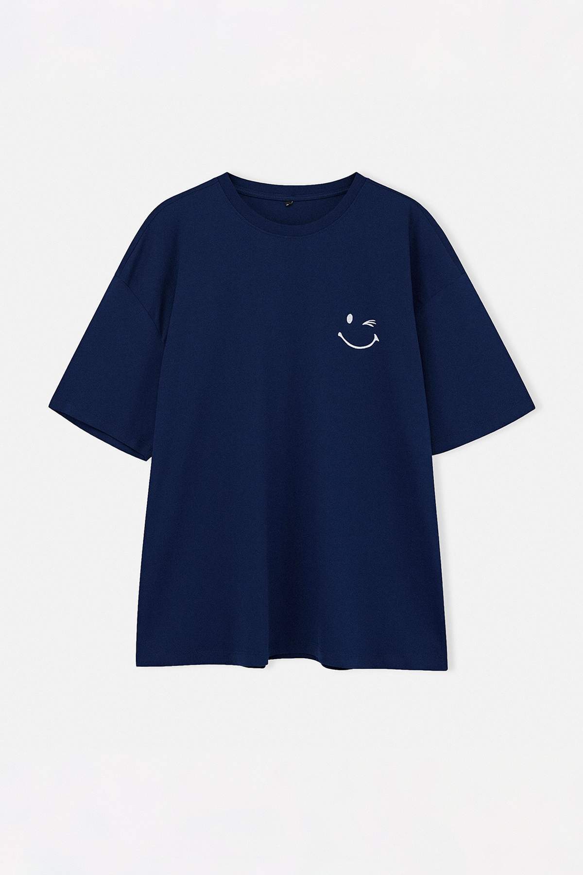 Trendyolmilla Man Büyük Beden Lacivert Oversize/Geniş Kesim %100 Pamuklu T-Shirt TMNSS25BF00005