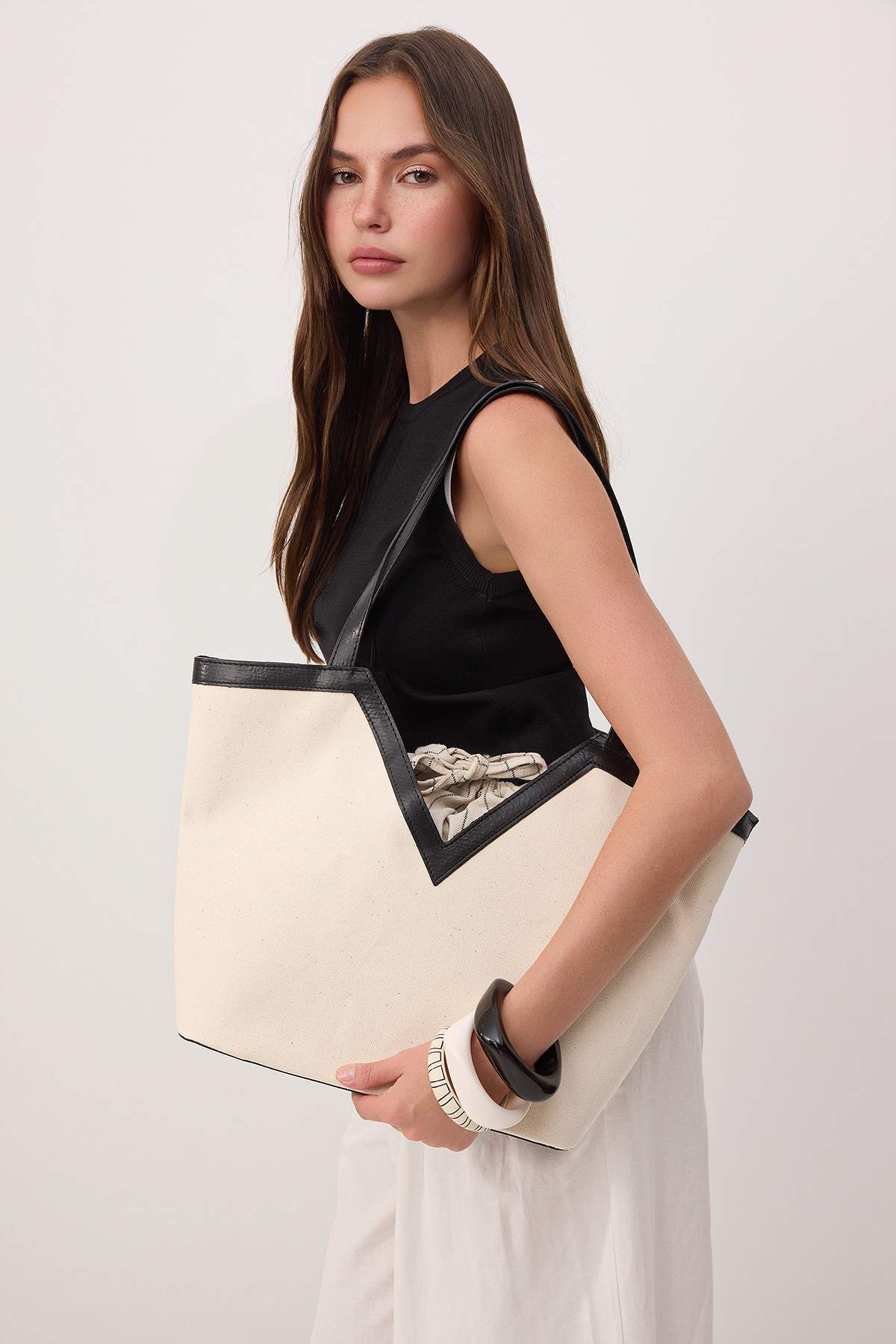 trendyol-shoes-womens-shoulder-bag