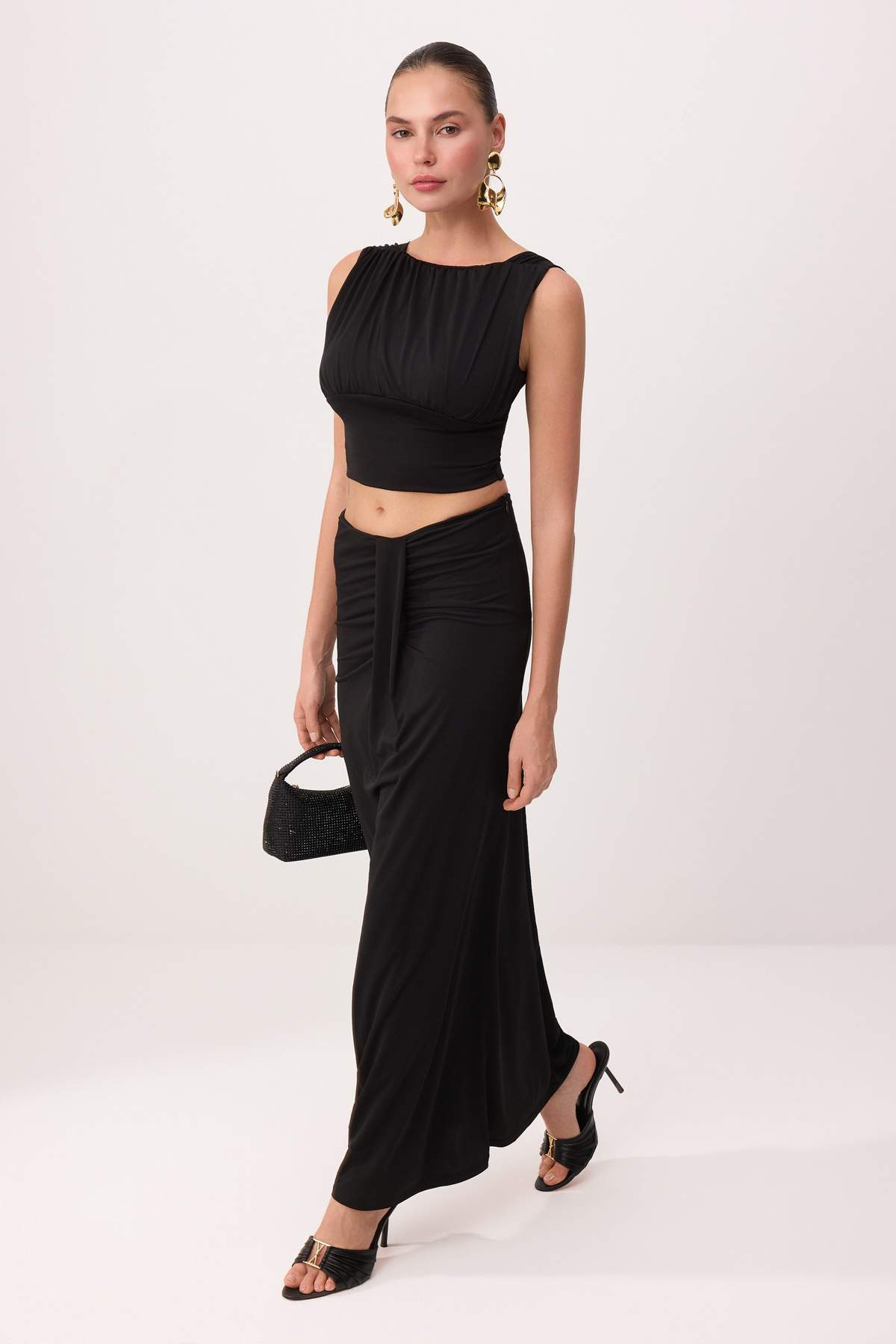 Trendyolmilla  Siyah Büzgü Detaylı Etek Bluz Alt - Üst Takım TPRSS26AU00006