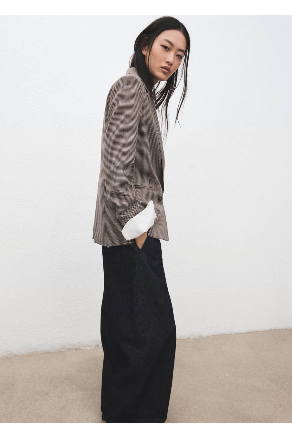 MANGO  Mikro kazayağı desenli çift düğmeli blazer ceket - Görsel 7