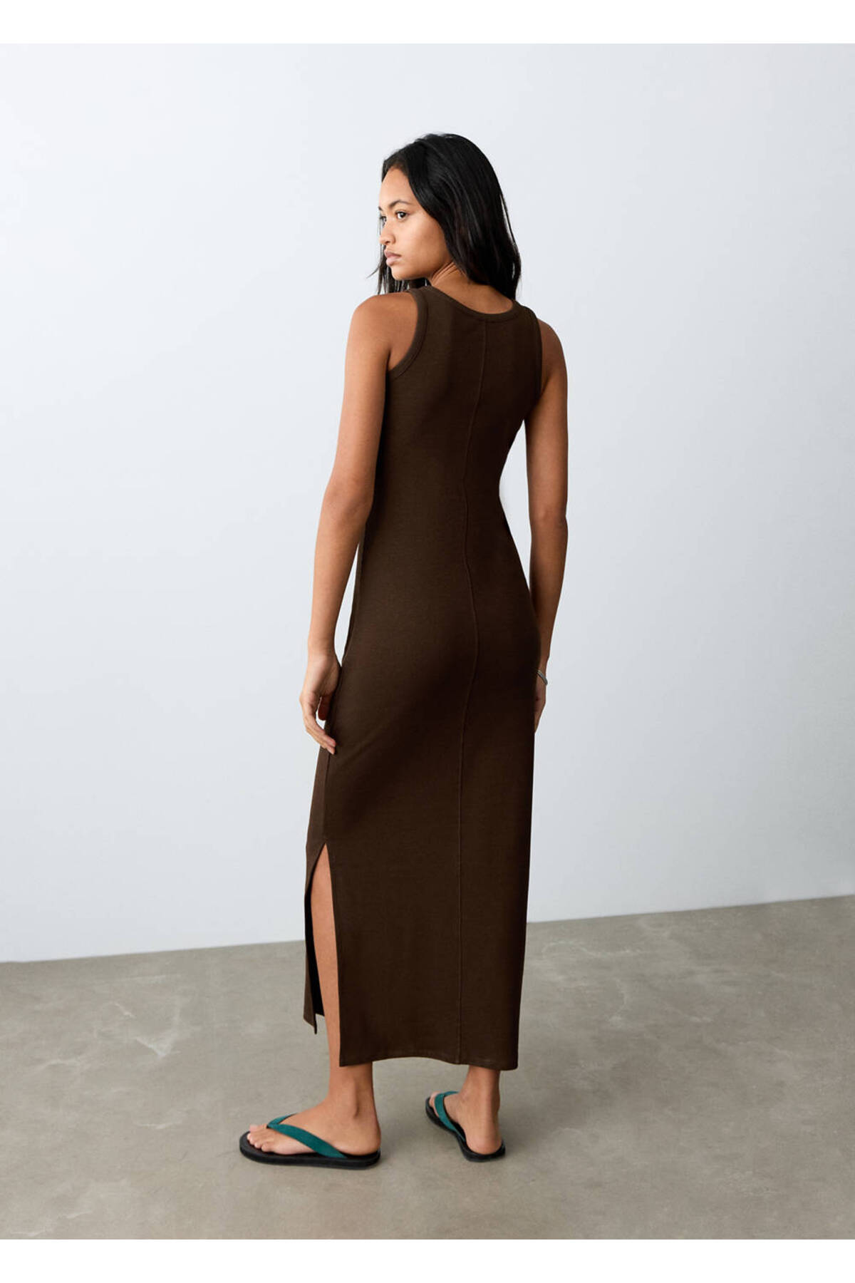 MANGO Teen  Uzun triko zımbalı elbise - Görsel 4