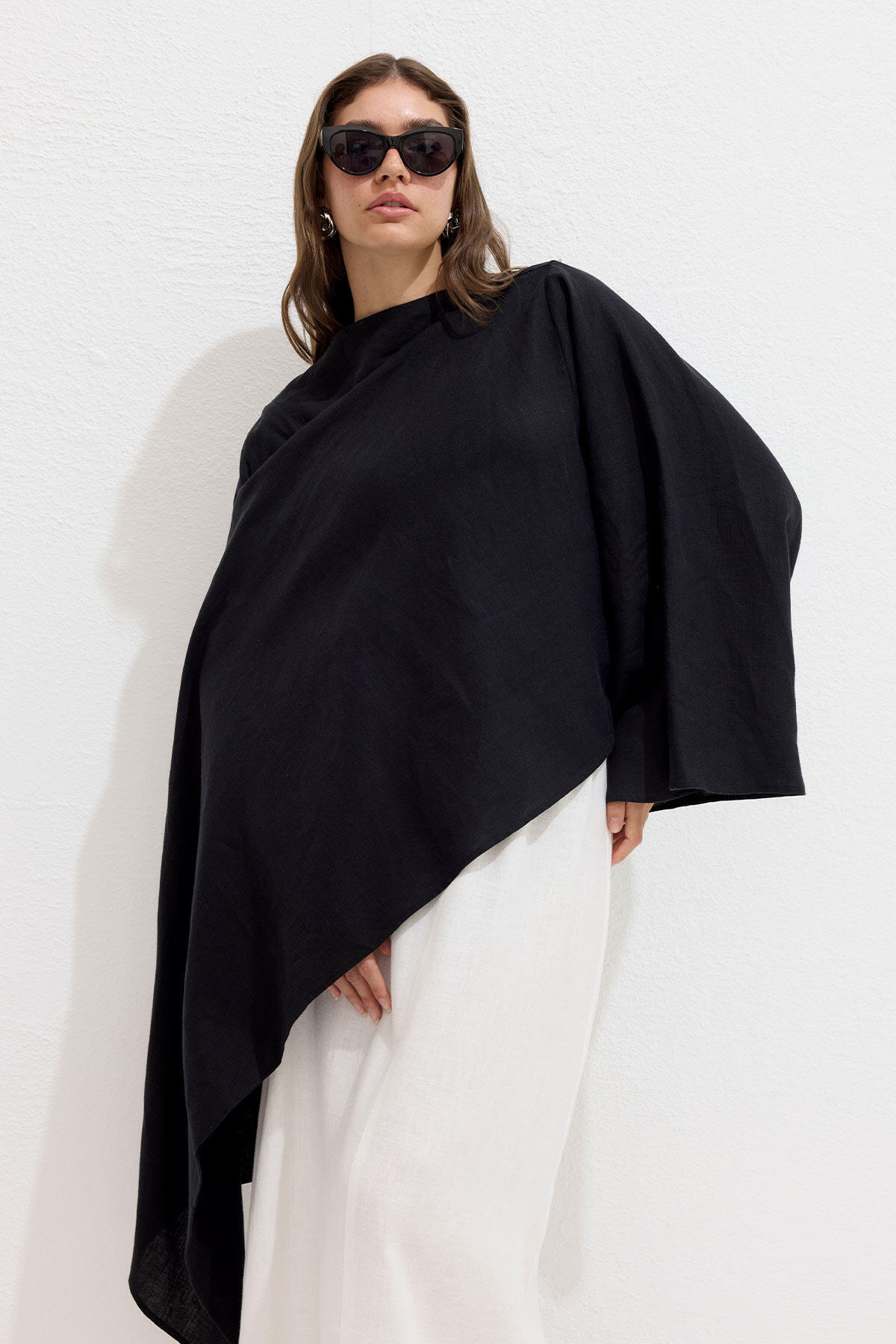 お値下げしました！！！drape cape blouse  louren 受注販売 】DRAPE CAPE BLOUSE / PUFF SLEEVE OVER BLOUSE – louren store