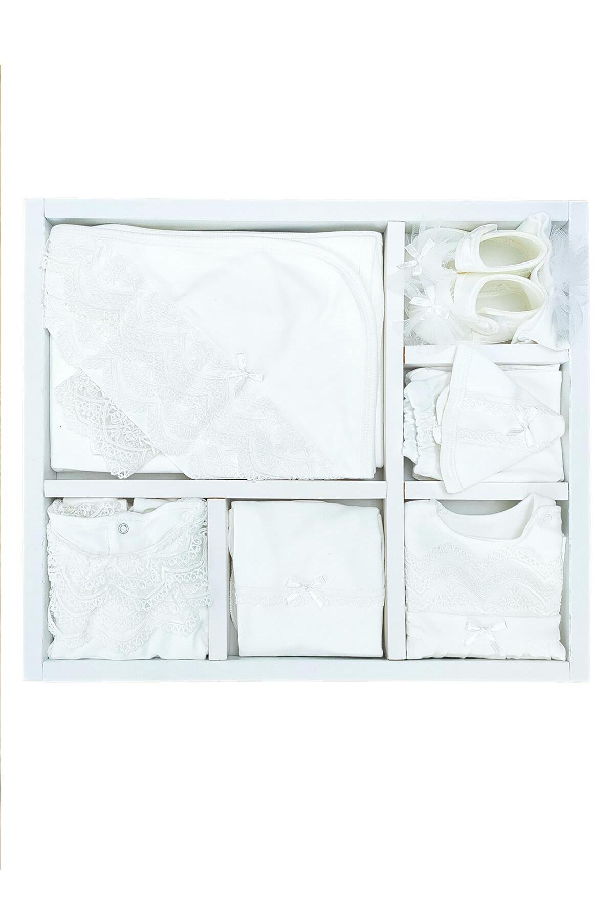 Sitilin Kız Bebek Ekru Dantelli Lüks 10 Lu Hastane Çıkışı Set STL5143 fotoğrafı 6 (önizleme)