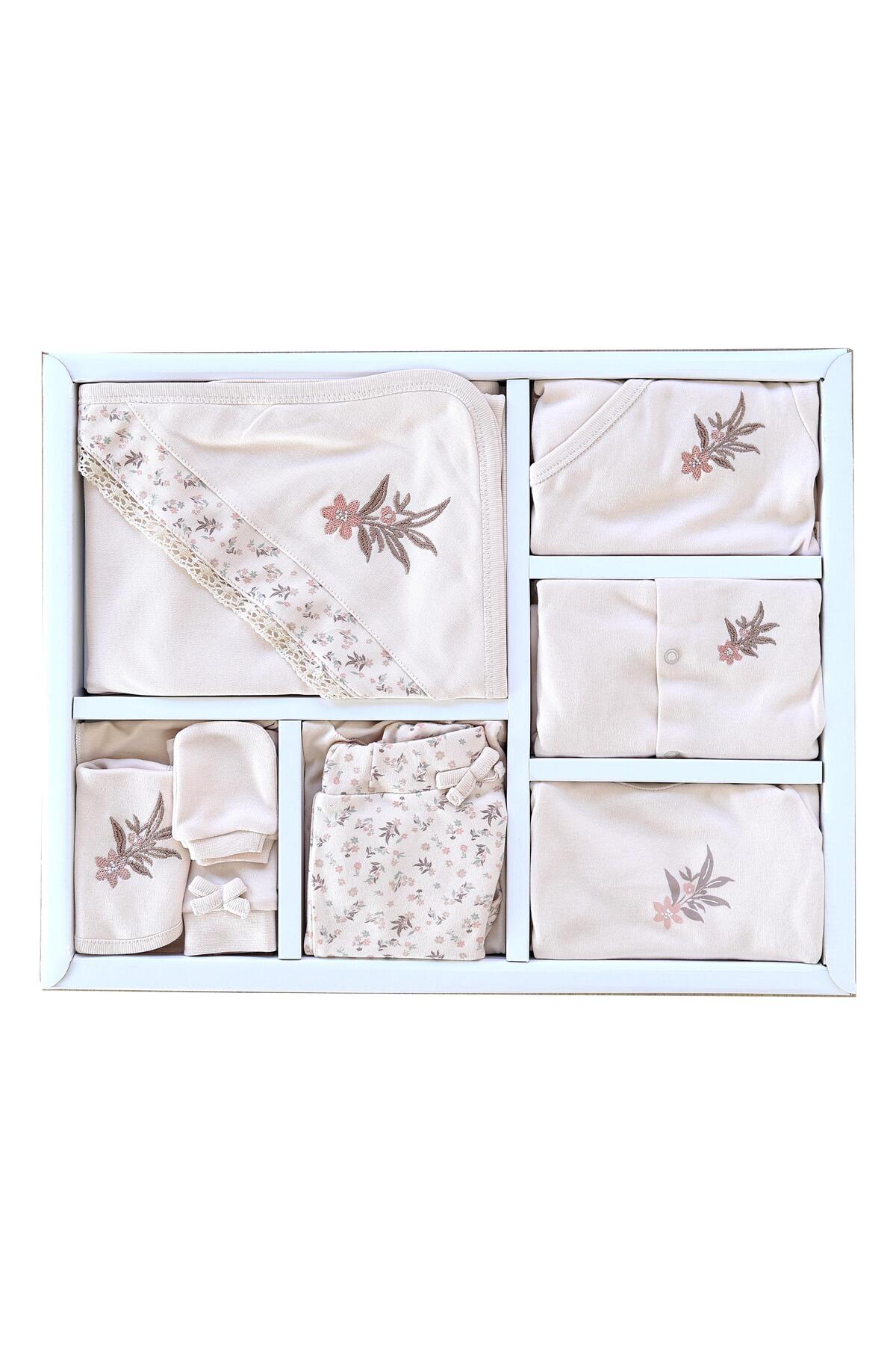 Sitilin Kız Bebebek  Yenidoğan Nakışlı Kanabiçeli Süslü 10 Lu Hastane Çıkışı STL6574 fotoğrafı 6 (önizleme)