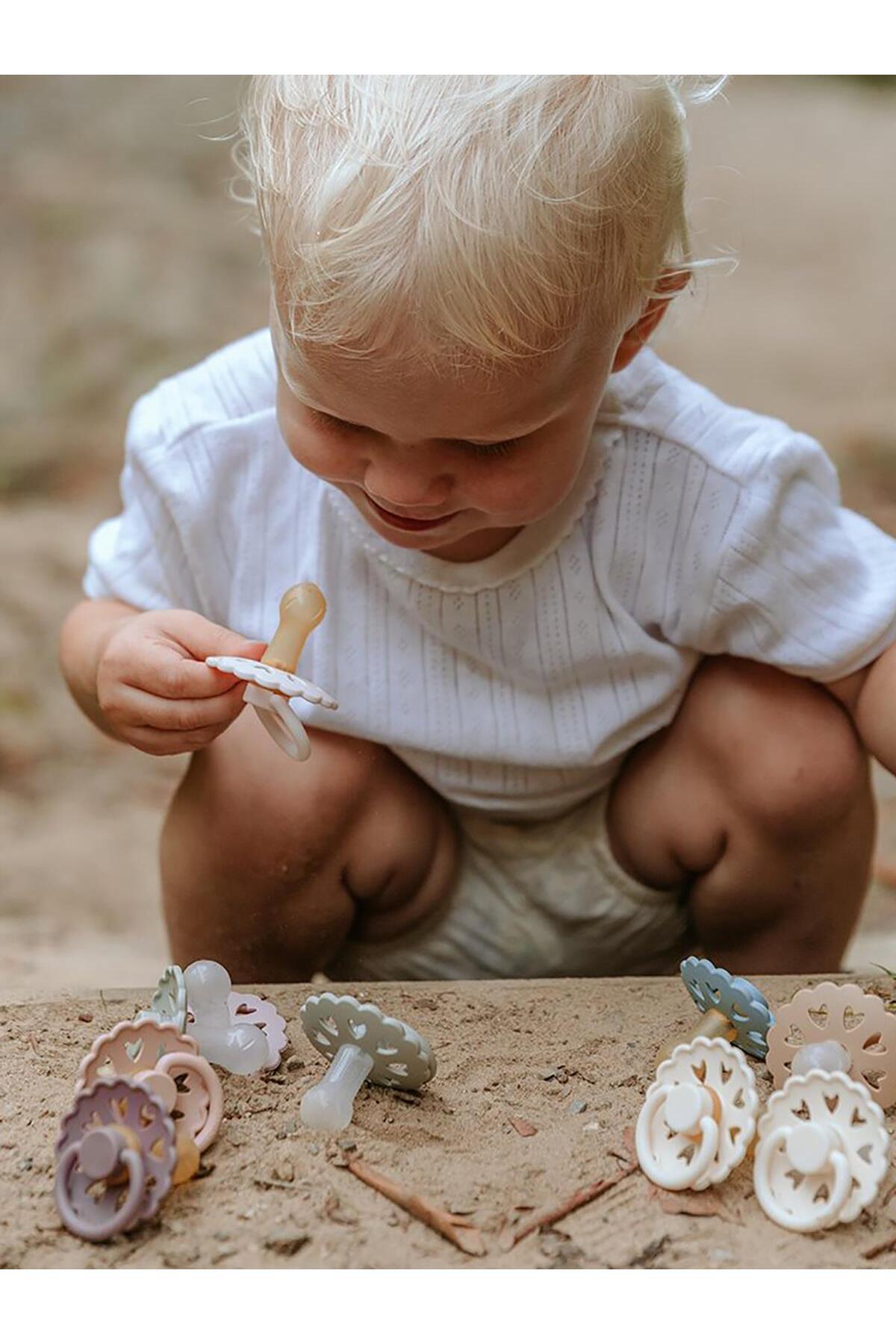 Frigg Fairytale Kauçuk Emzik 6-18 Ay - Bej Standart fotoğrafı 3 (önizleme)