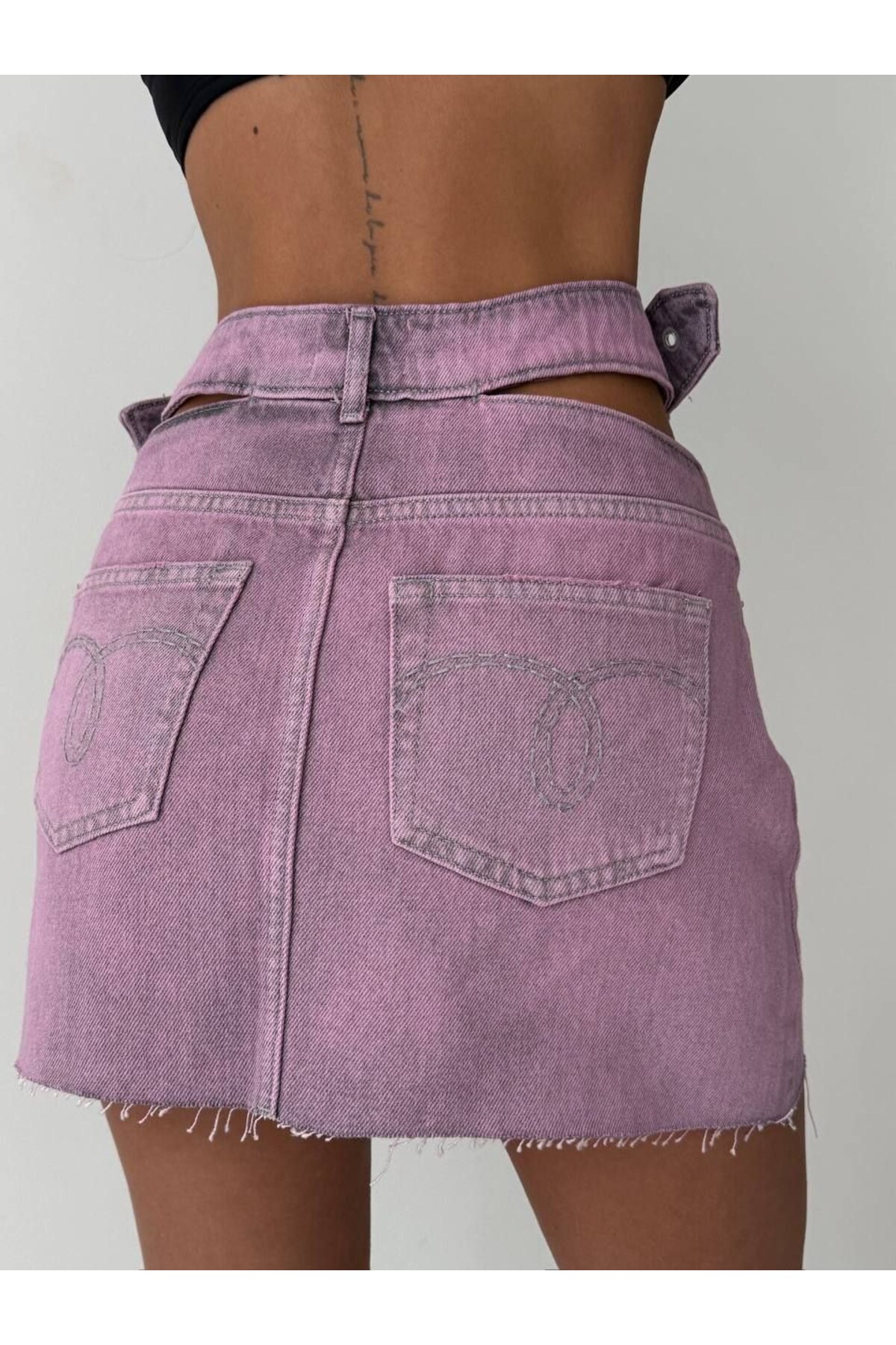 HerTon  Kadın Cut-Out Detaylı Kemerli Jean Mini Etek - Tasarım Denim Etek - Görsel 5